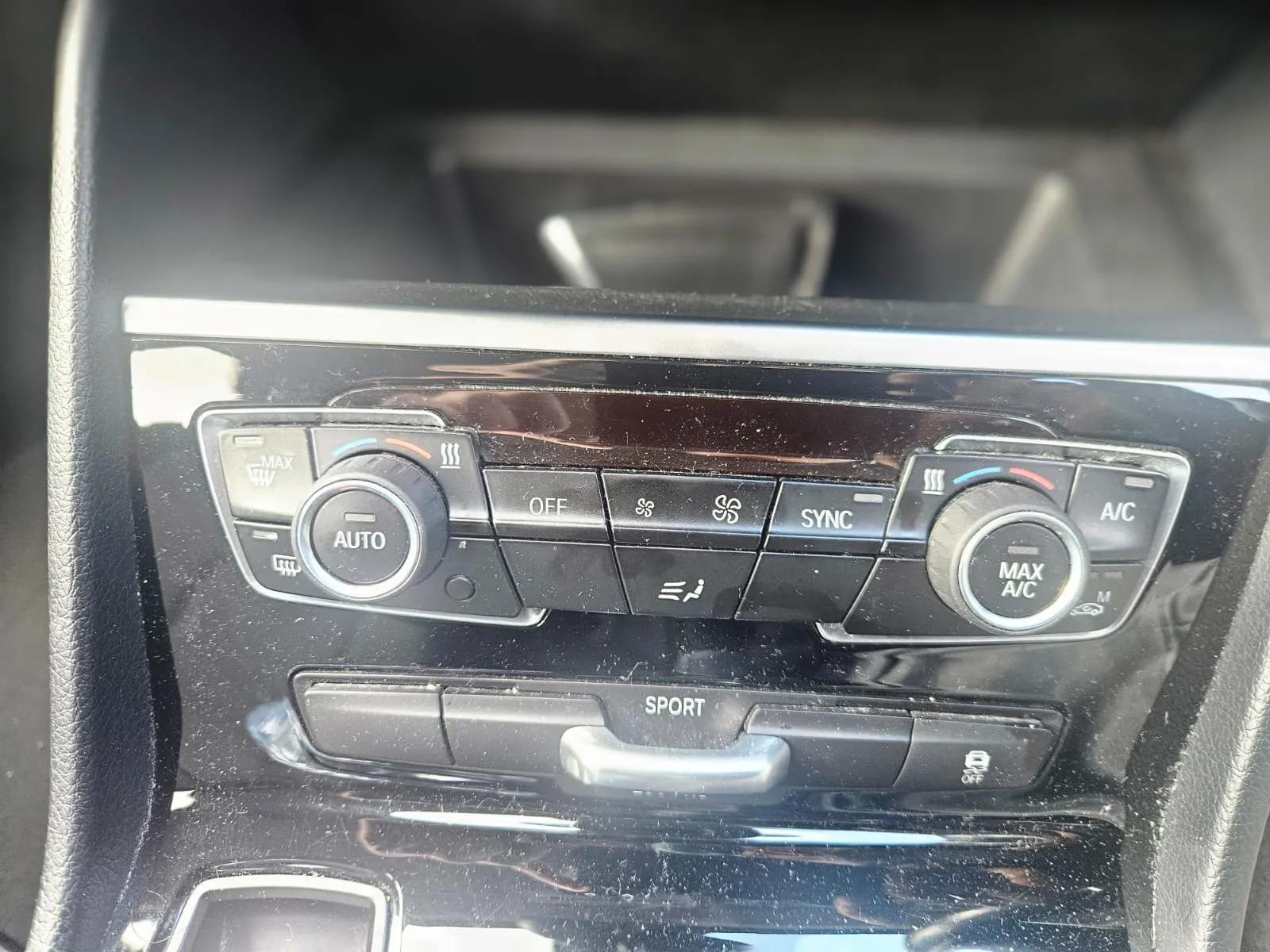 vehicle-media-24