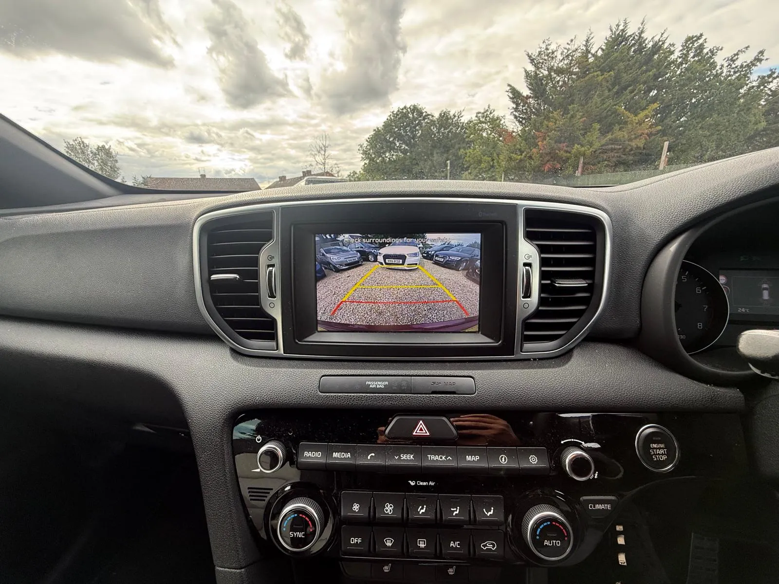 vehicle-media-40