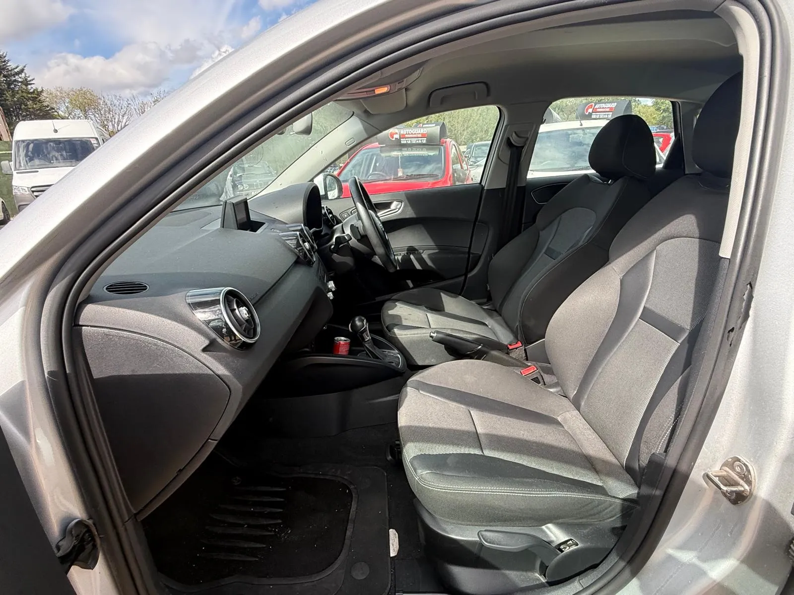 vehicle-media-19