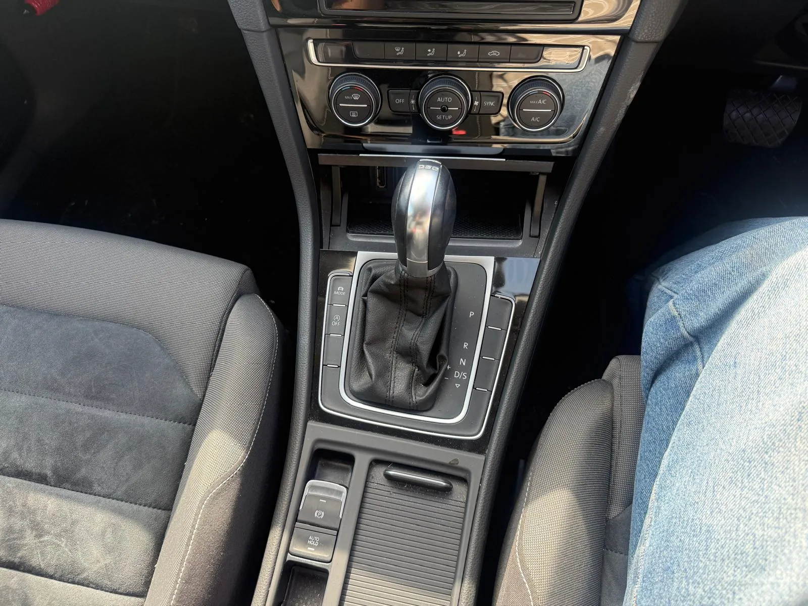 vehicle-media-25
