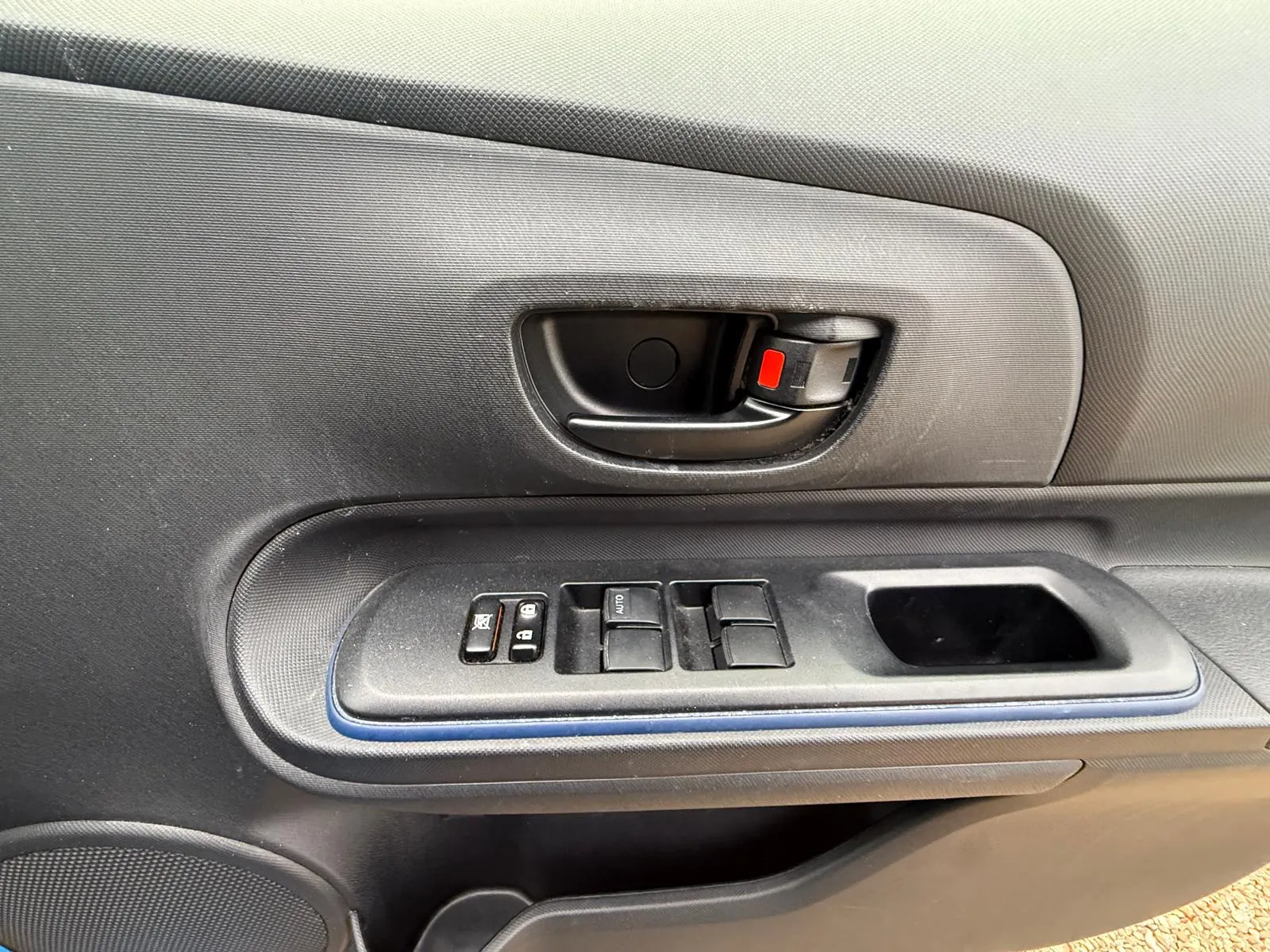 vehicle-media-30