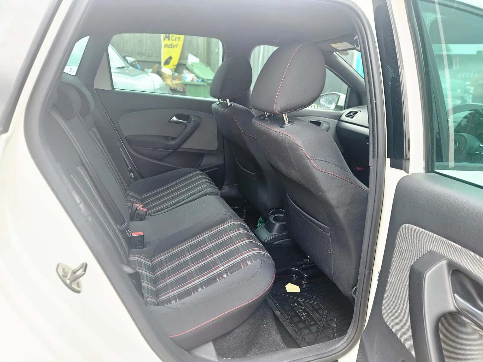 vehicle-media-27