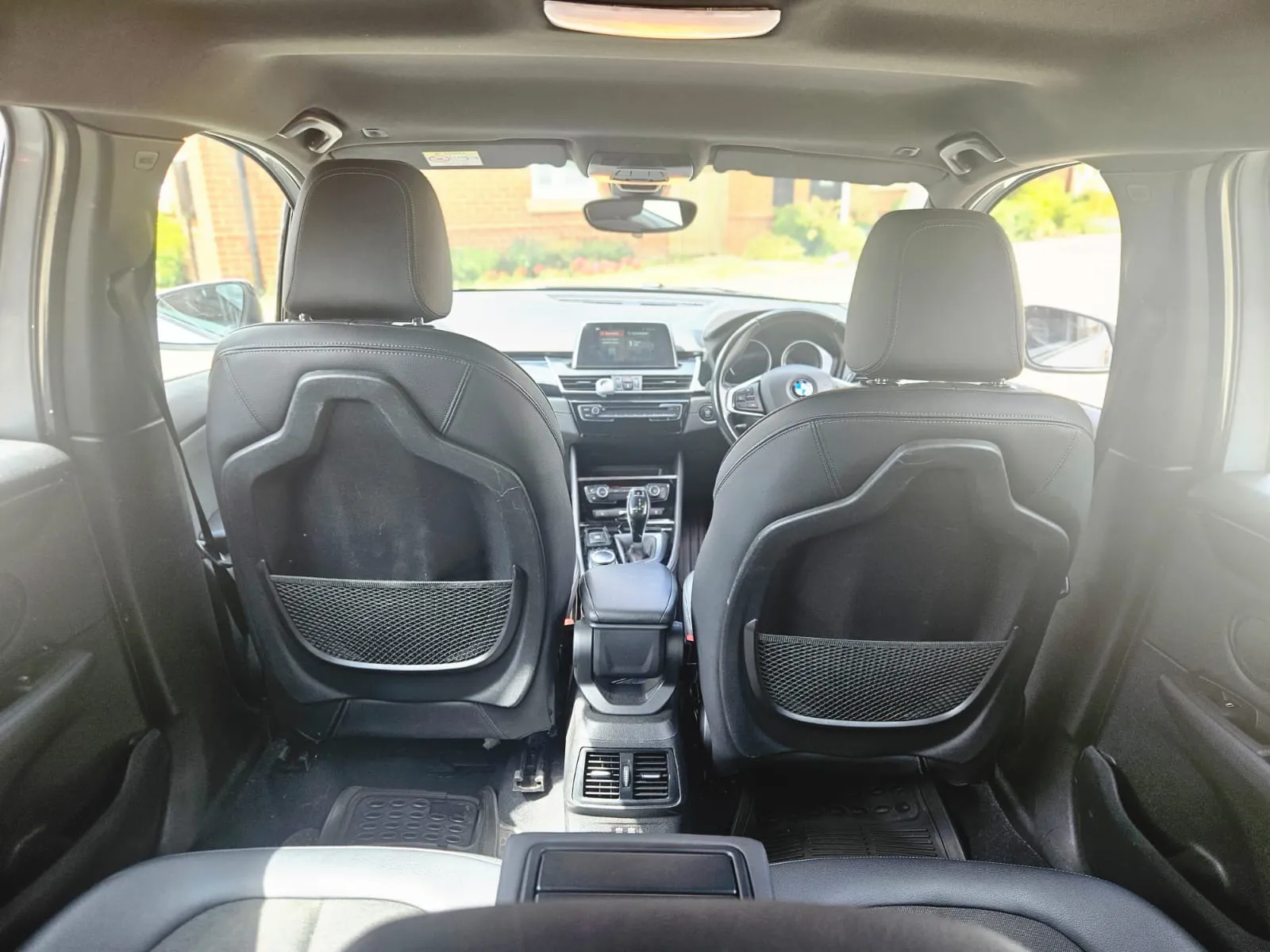 vehicle-media-14