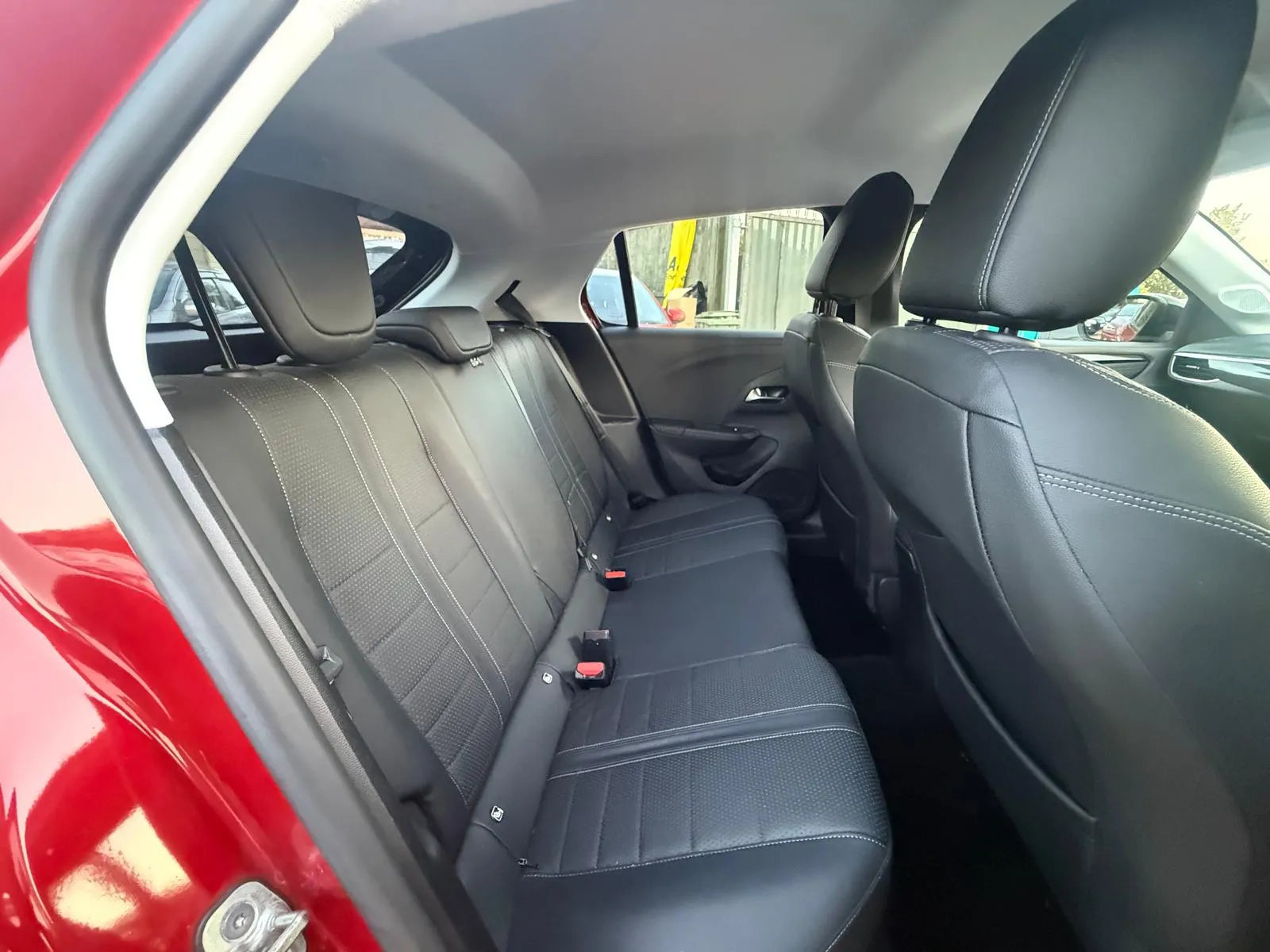 vehicle-media-14