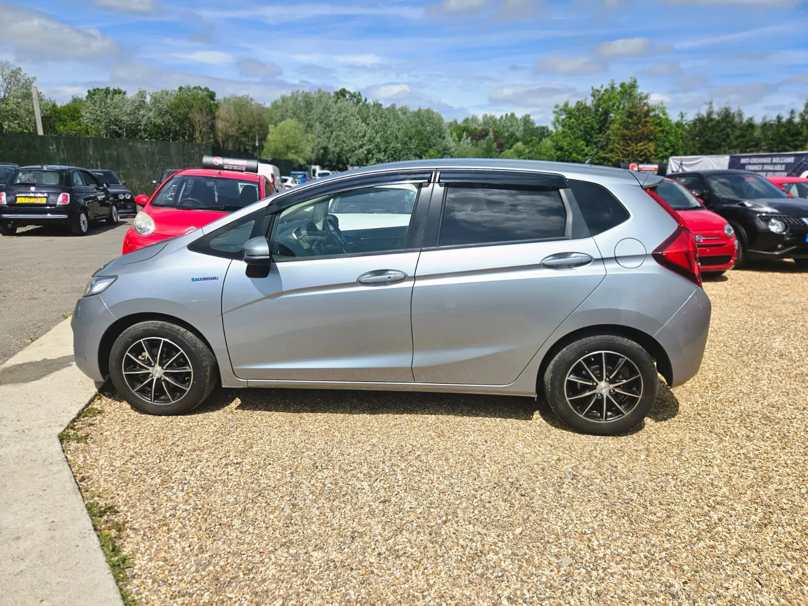 vehicle-media-11