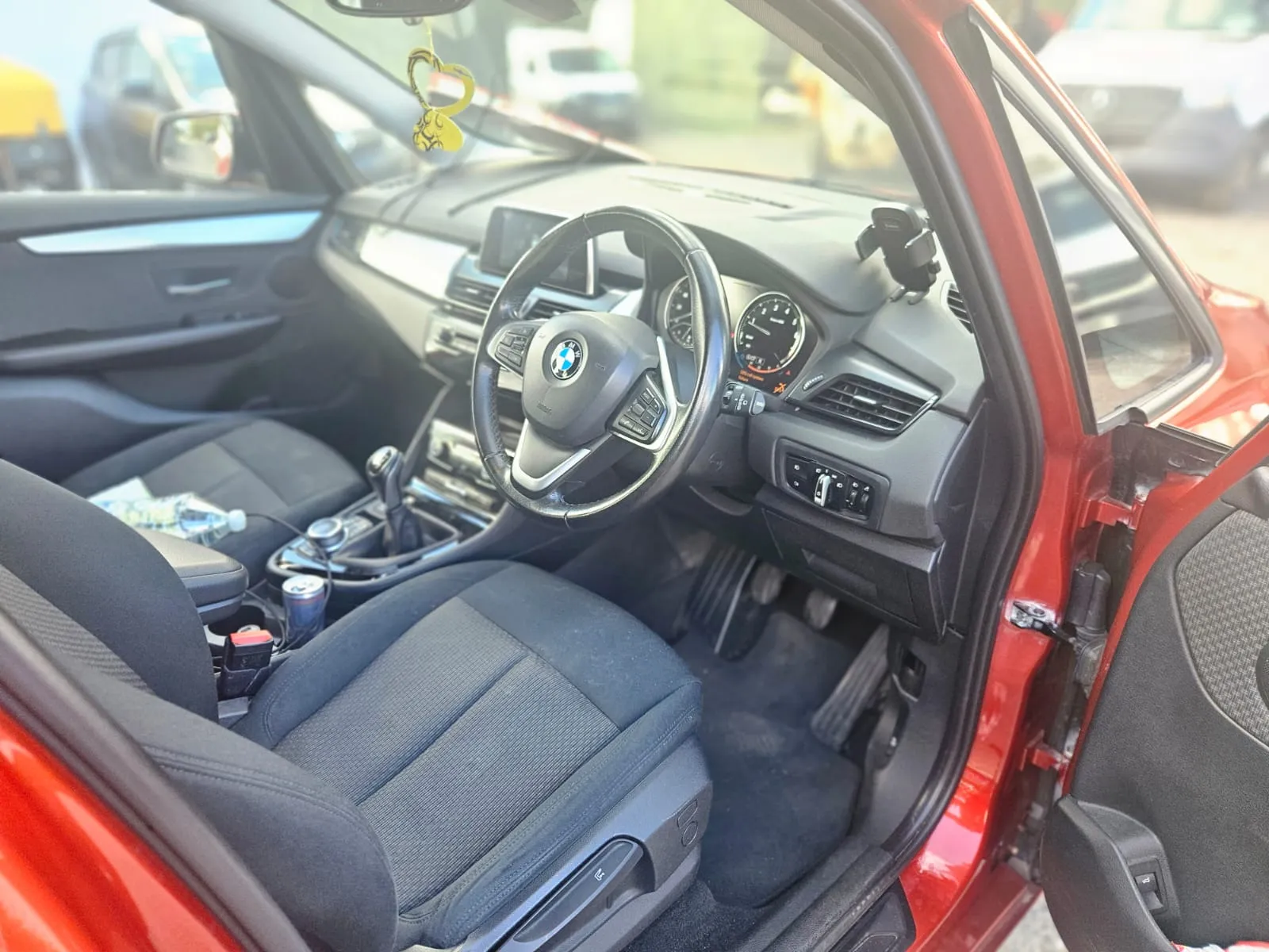 vehicle-media-16