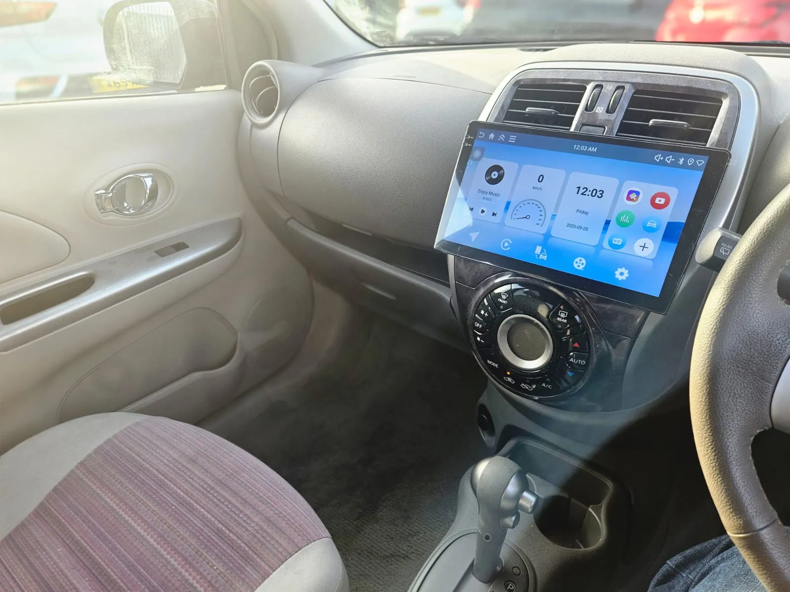 vehicle-media-19