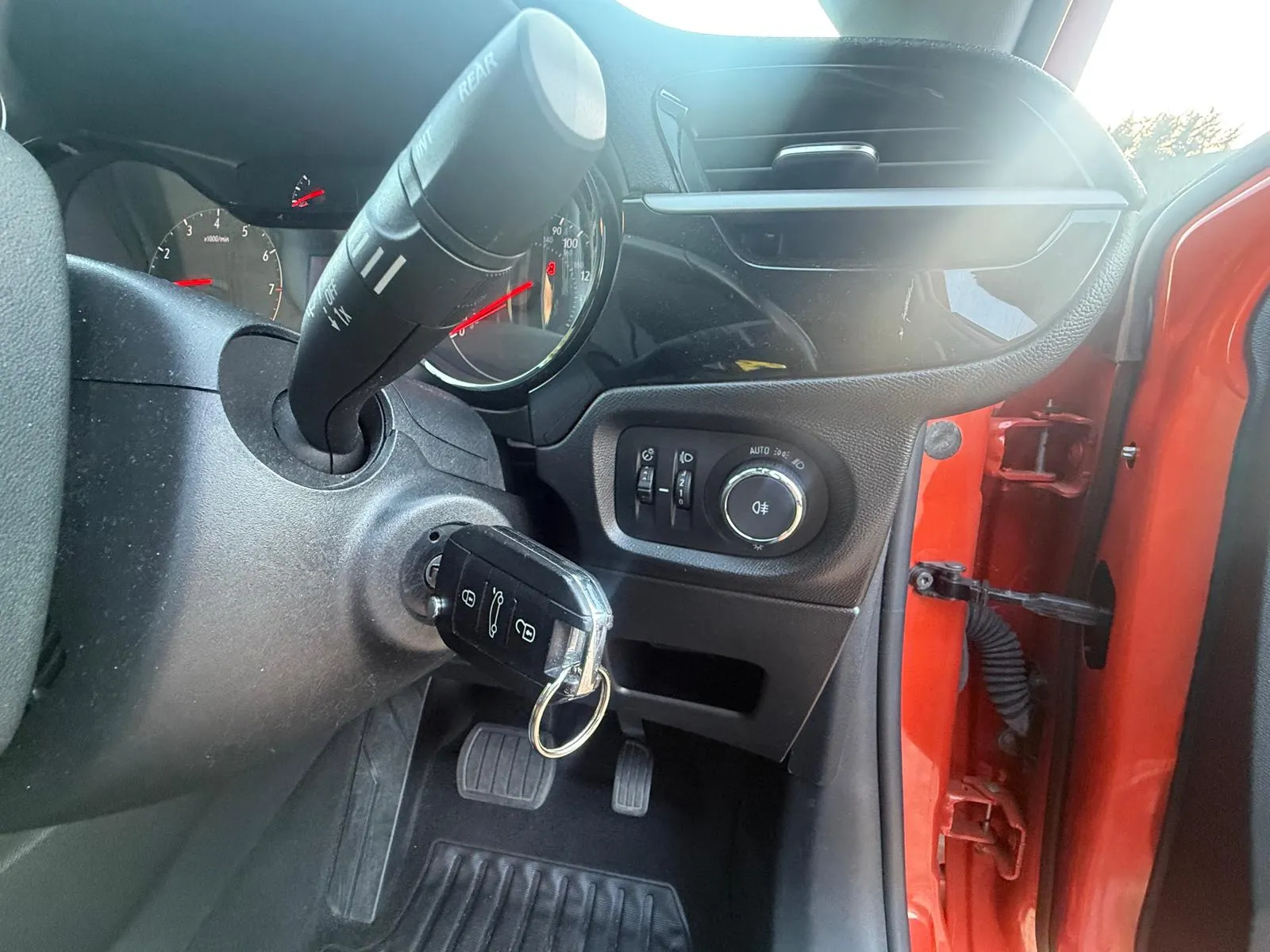 vehicle-media-21