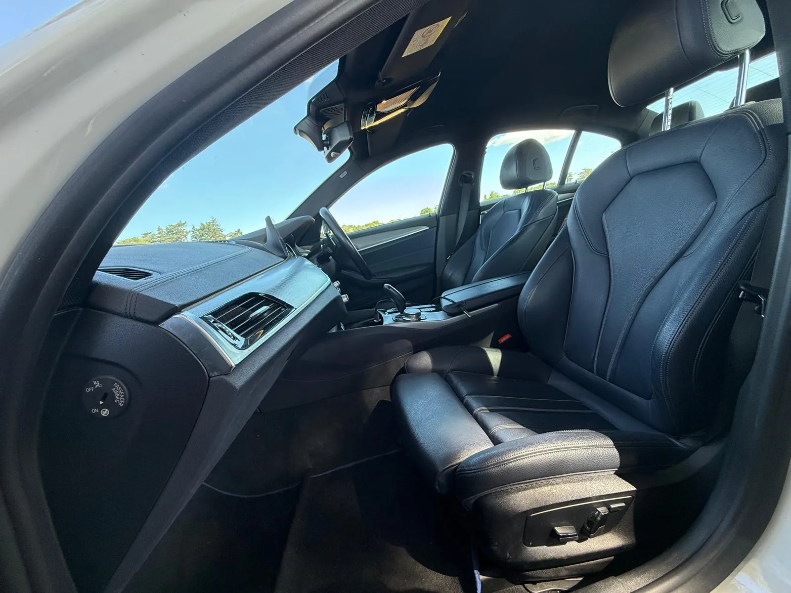 vehicle-media-30