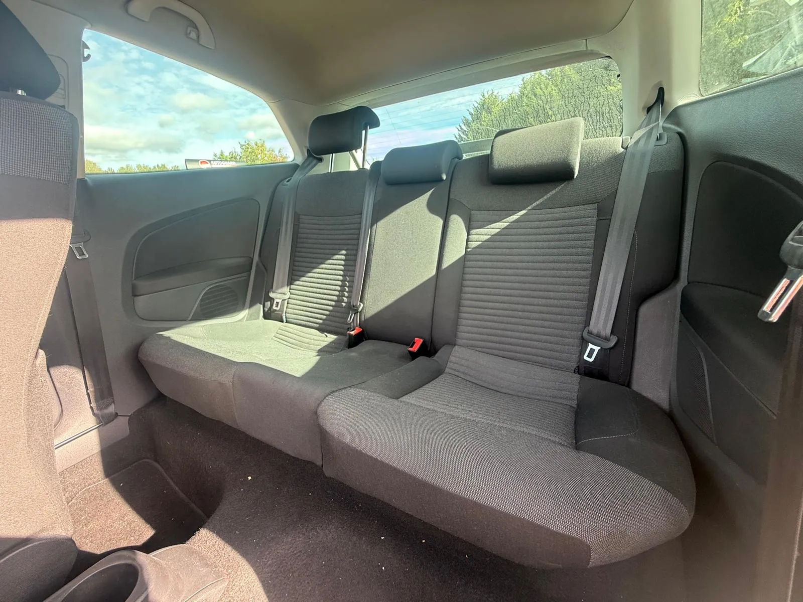 vehicle-media-19