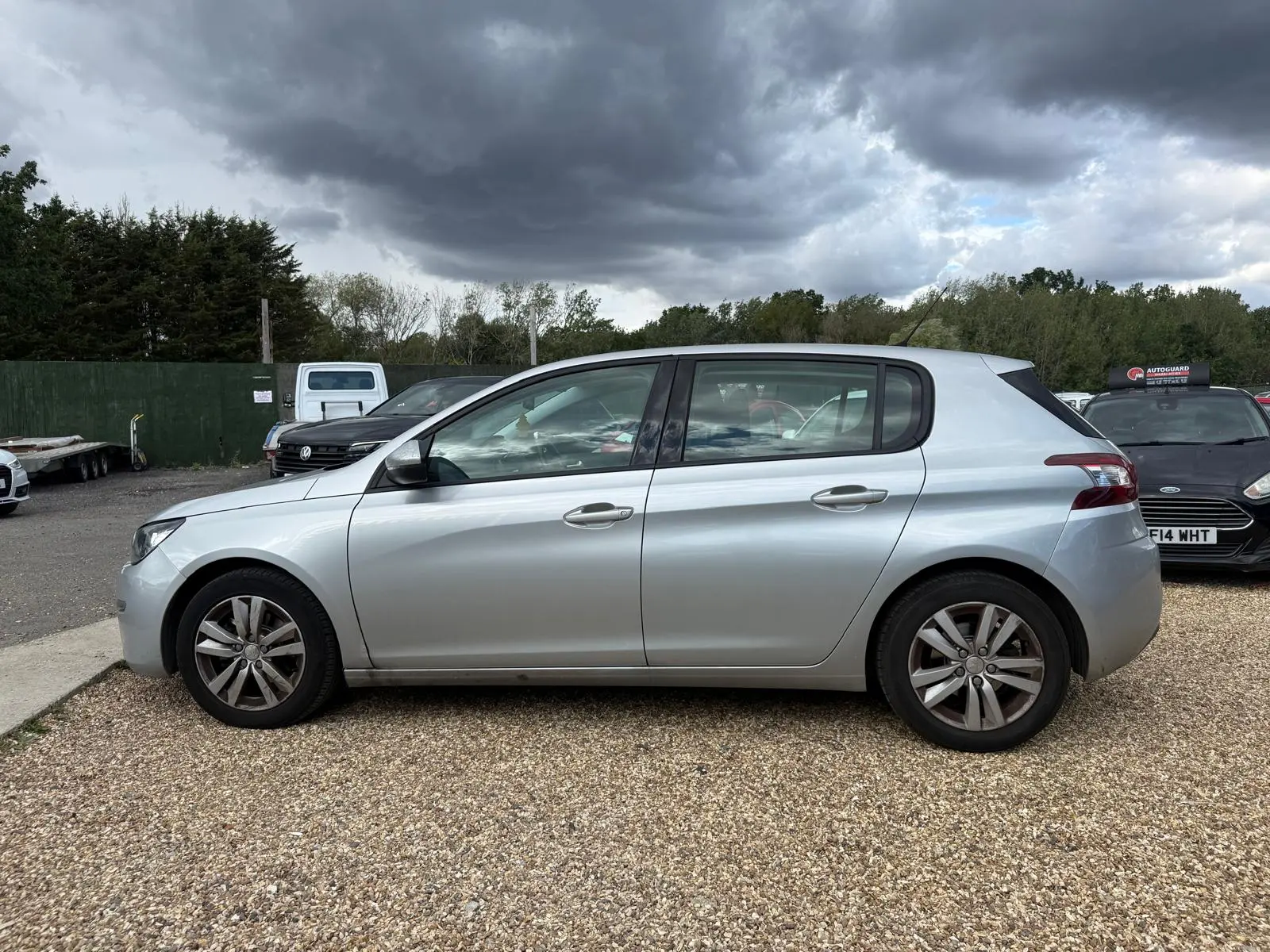 vehicle-media-15