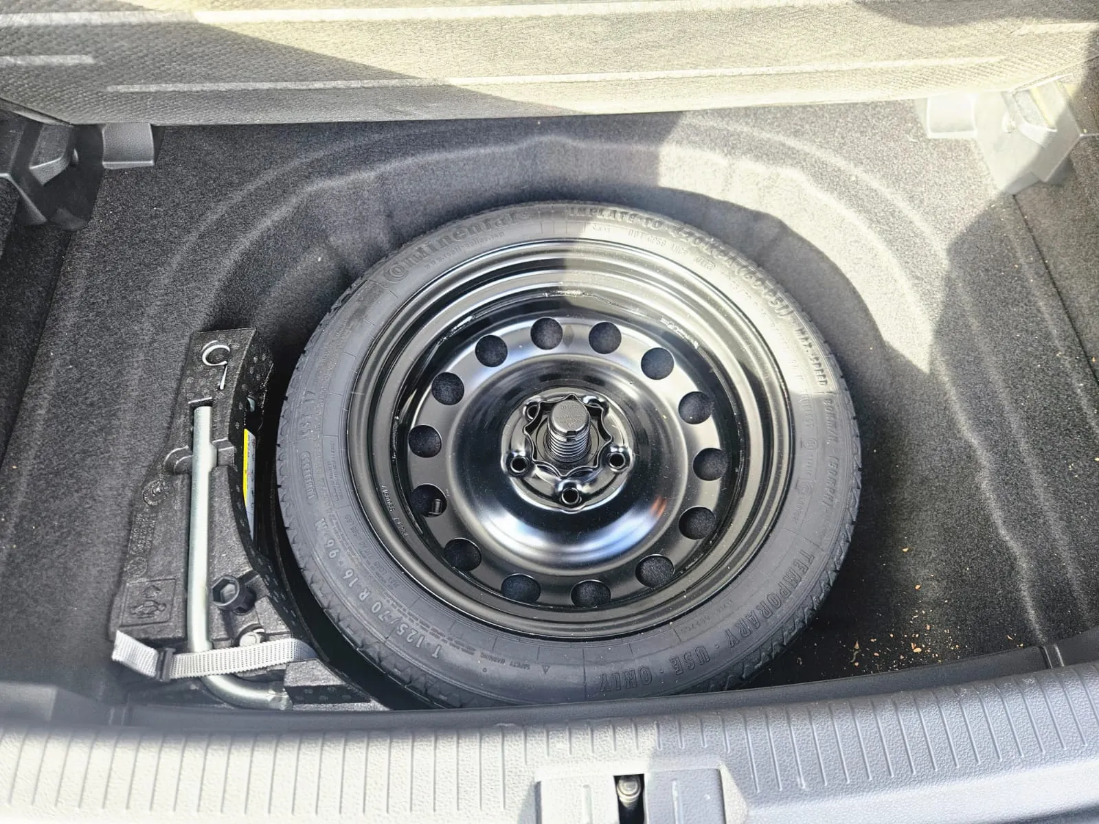 vehicle-media-30