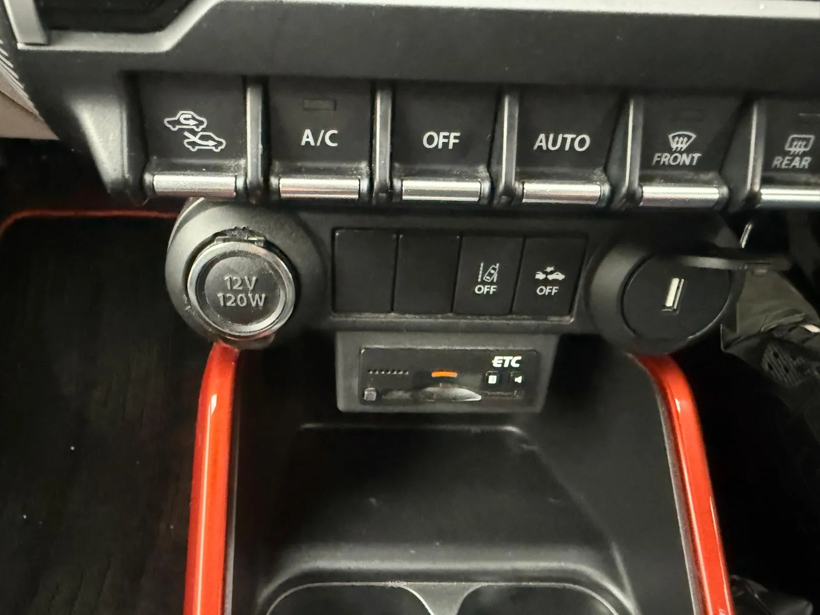 vehicle-media-16