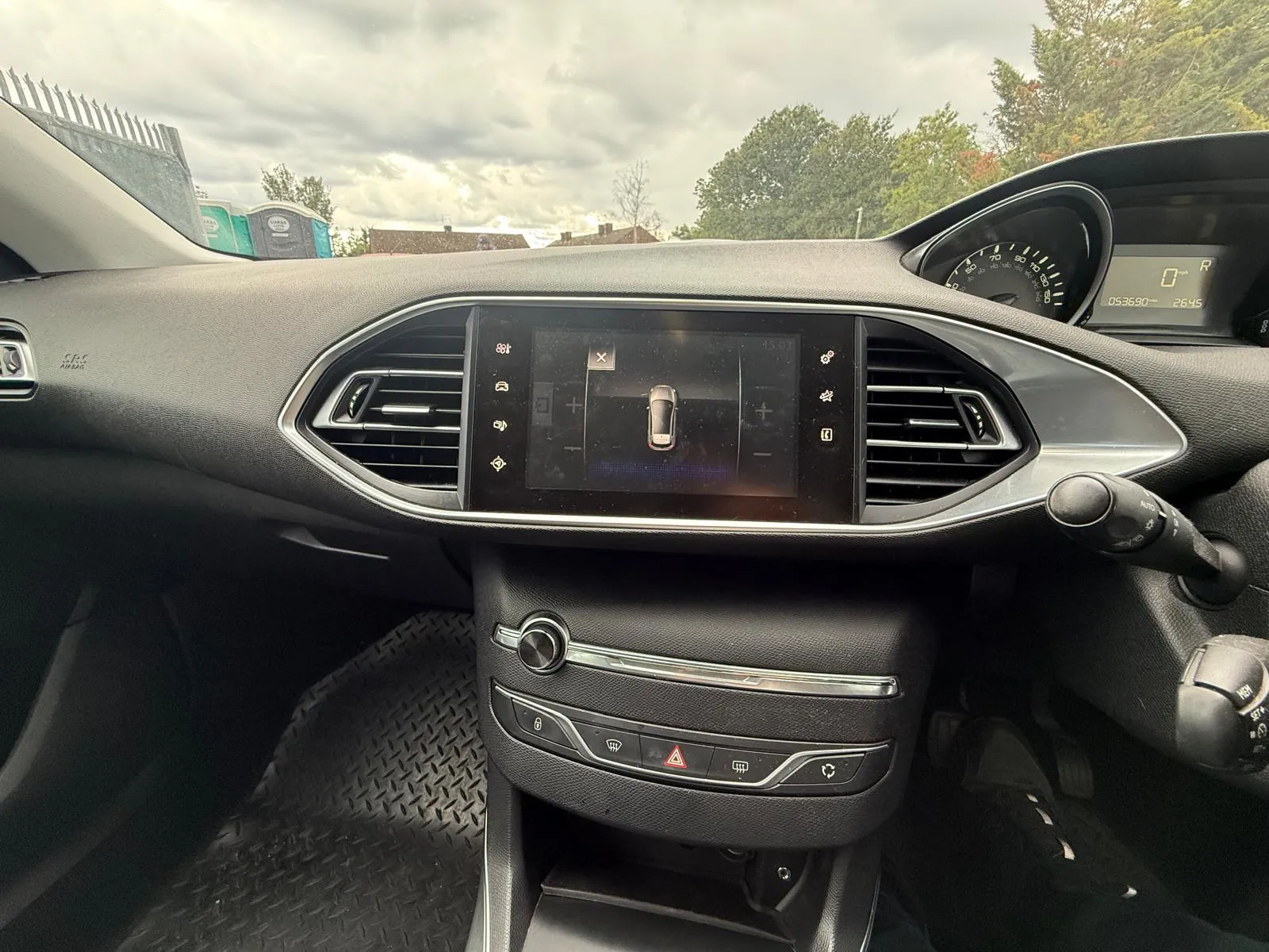 vehicle-media-48