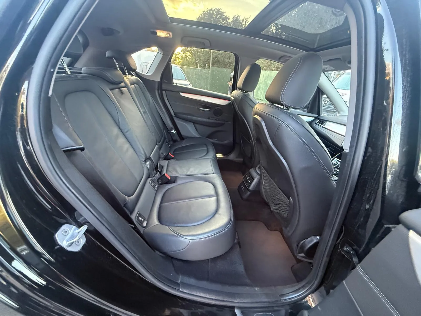 vehicle-media-32