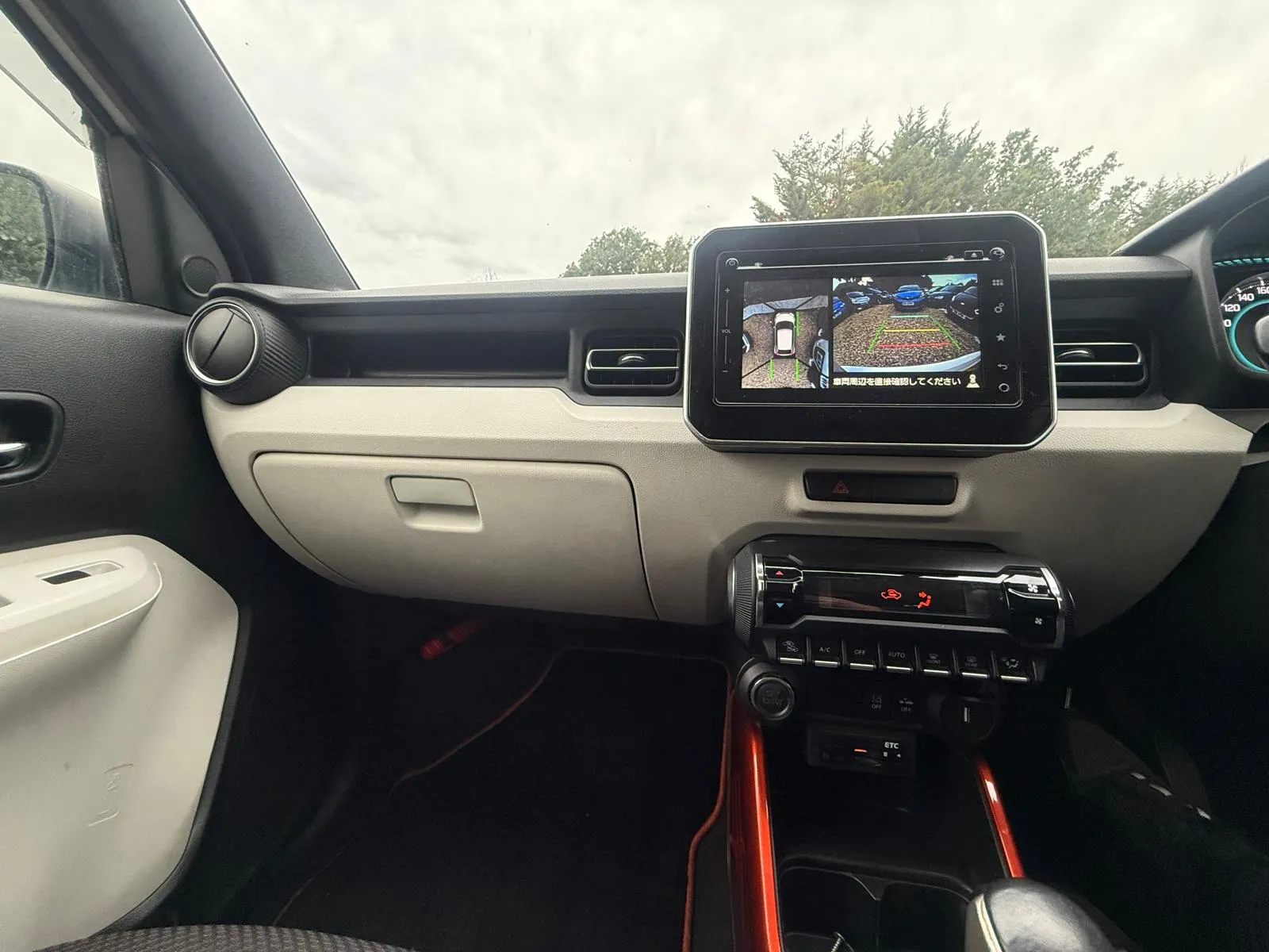 vehicle-media-19