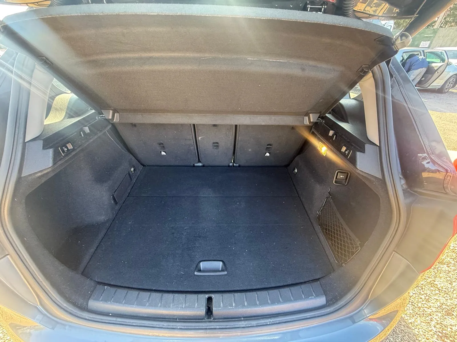 vehicle-media-12