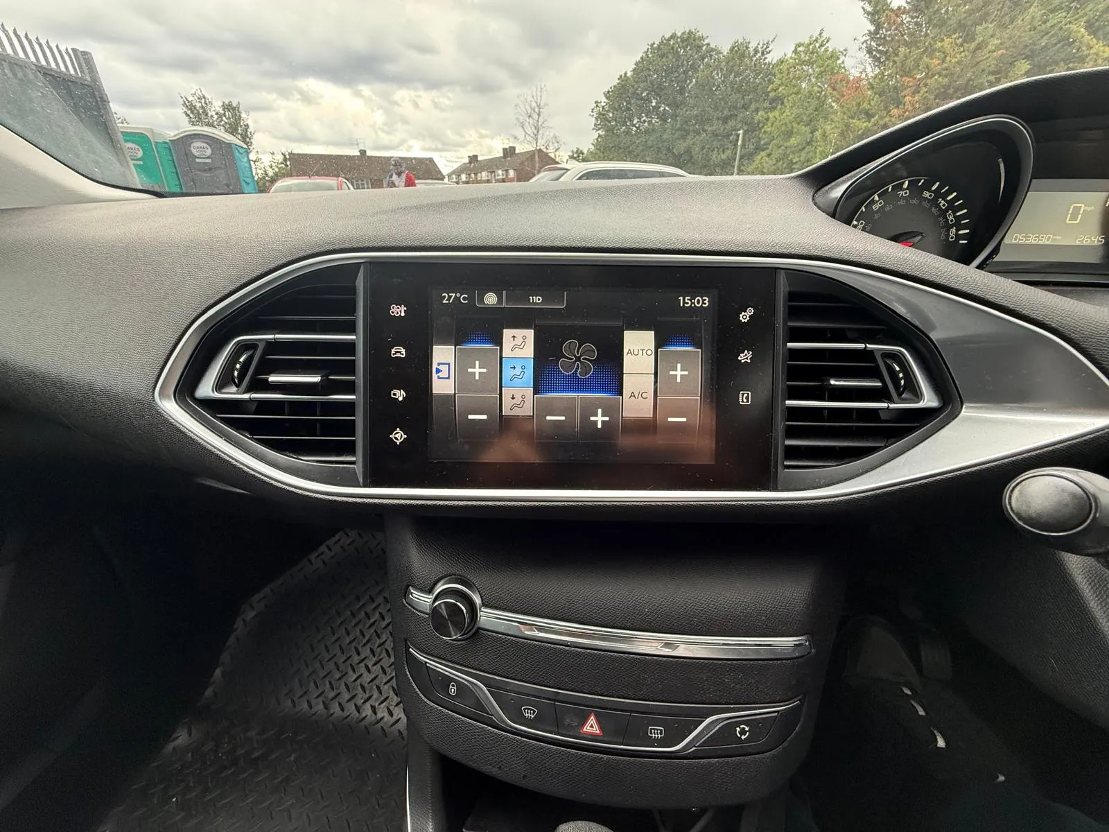 vehicle-media-43