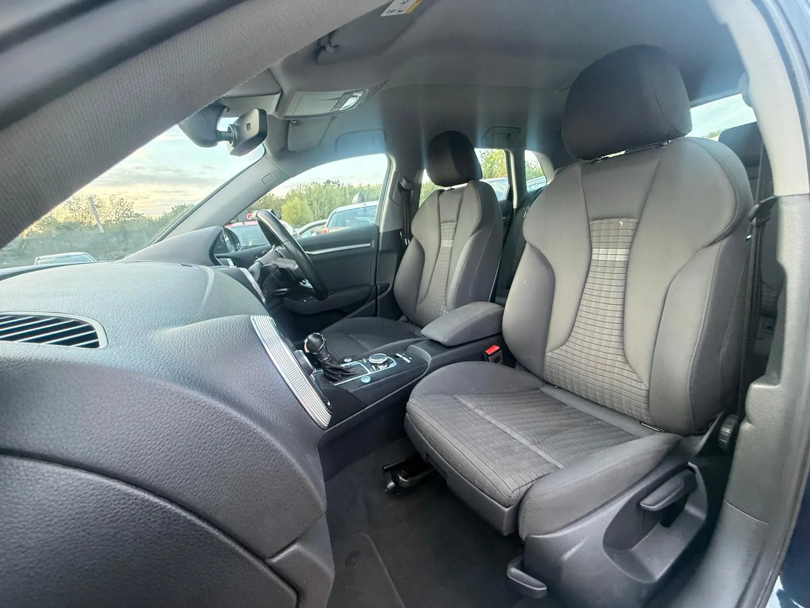 vehicle-media-28