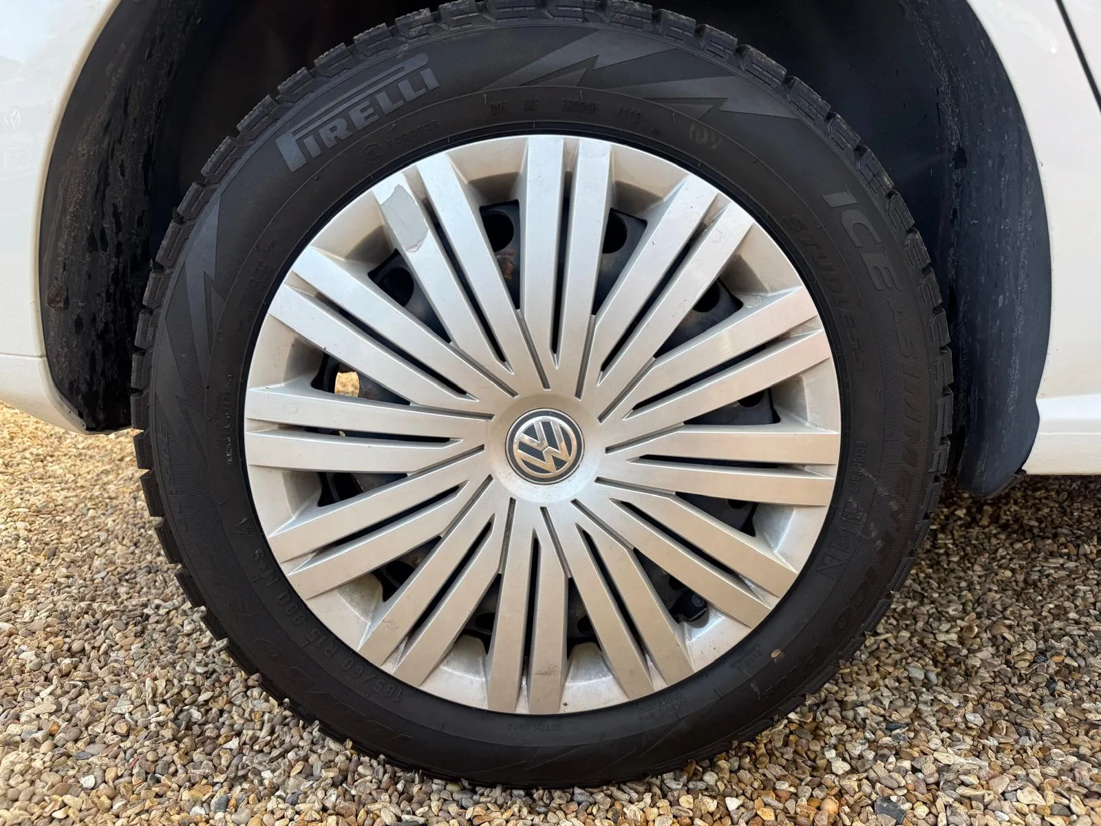 vehicle-media-23
