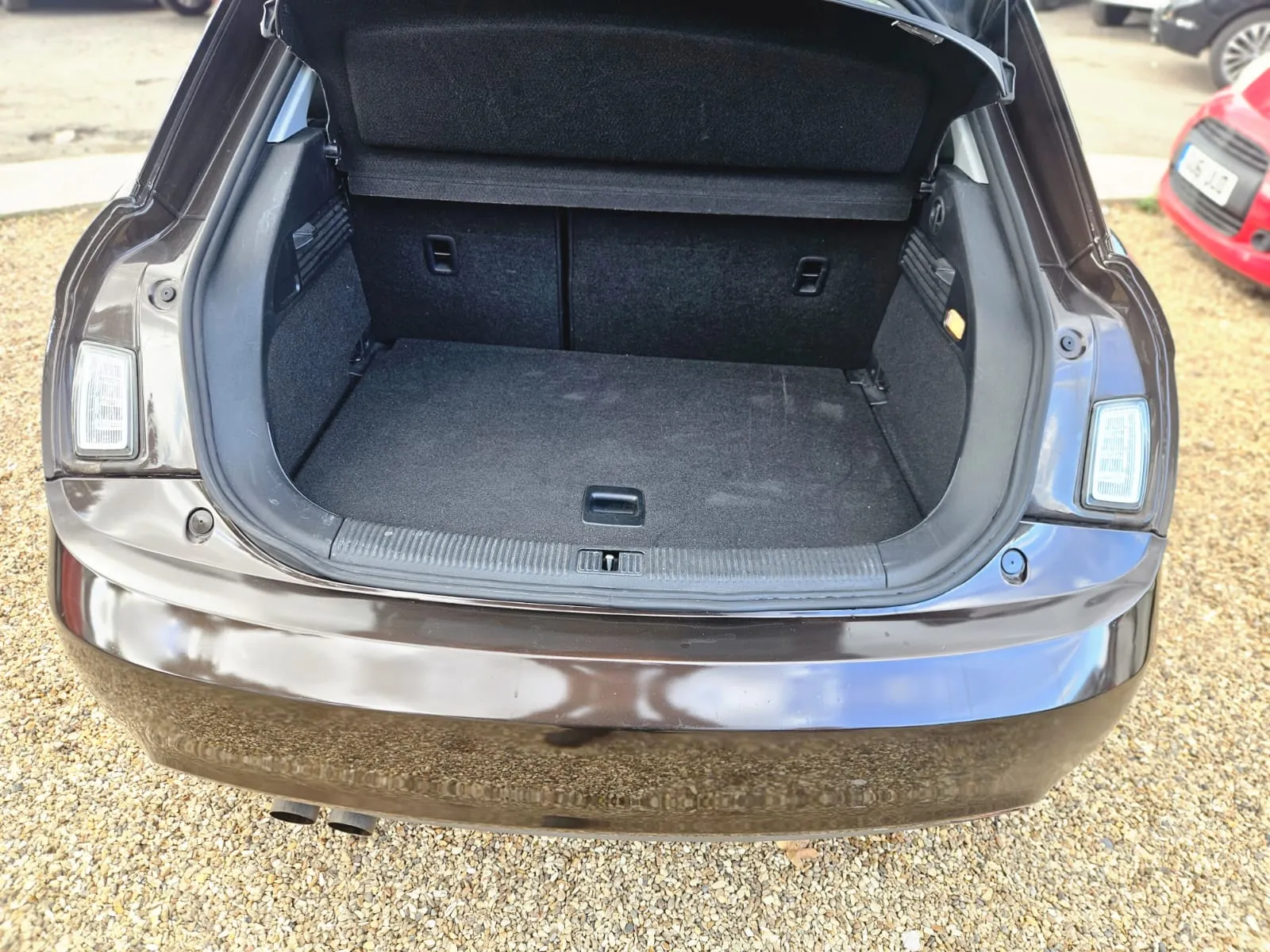 vehicle-media-12