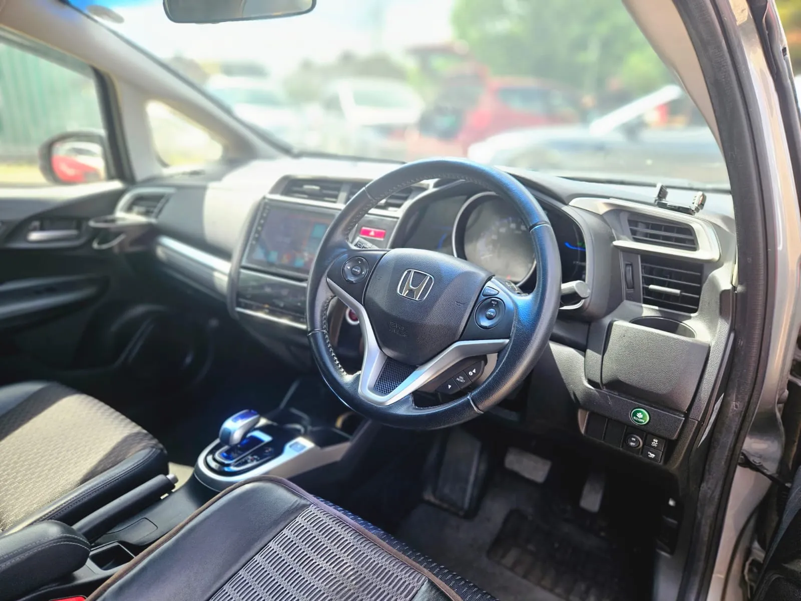 vehicle-media-15