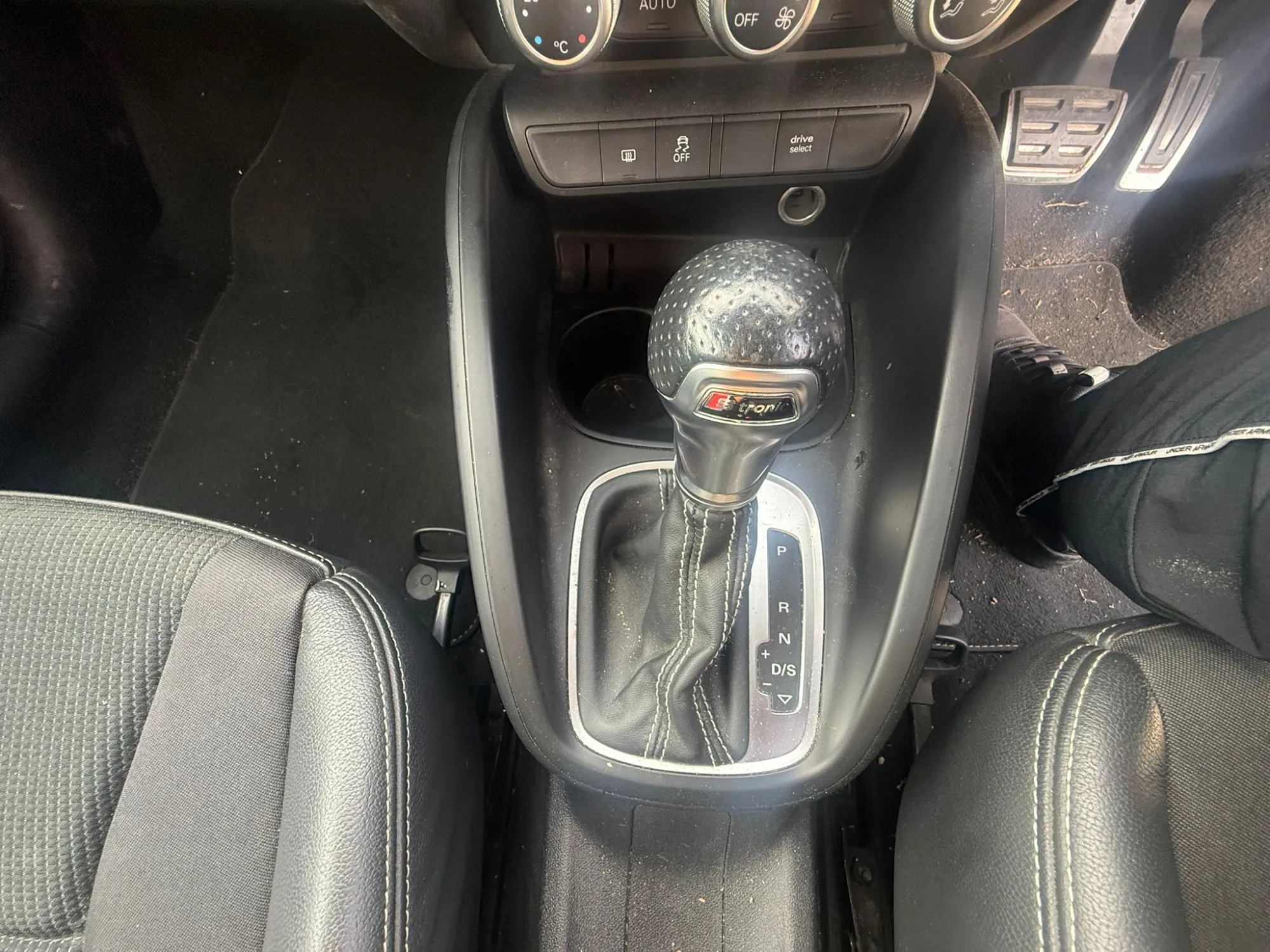 vehicle-media-25