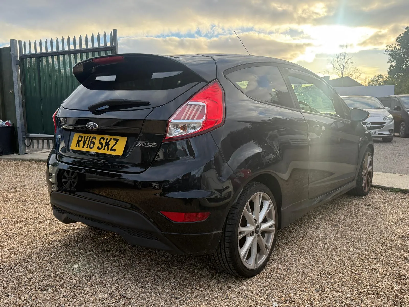vehicle-media-7