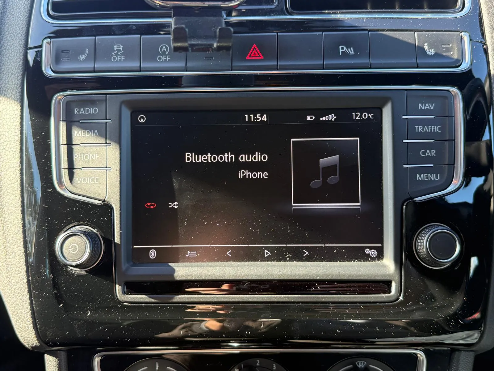 vehicle-media-27