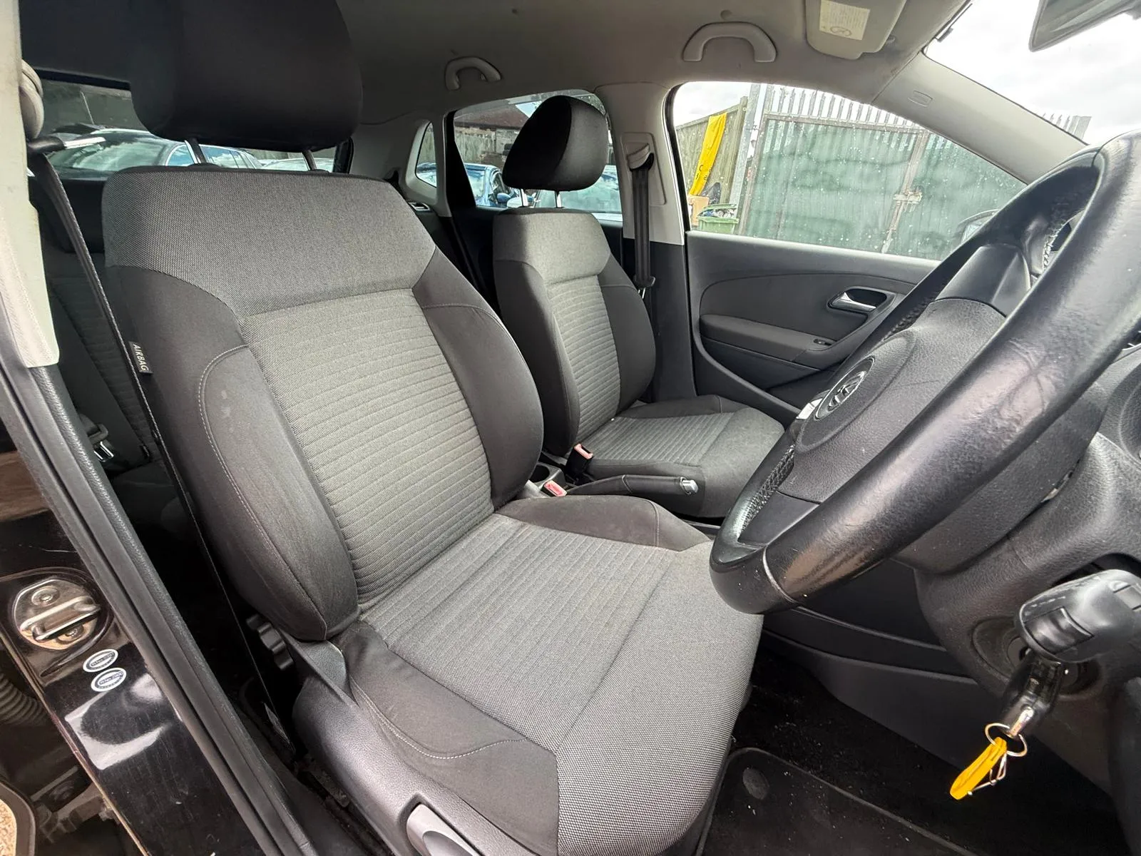 vehicle-media-14