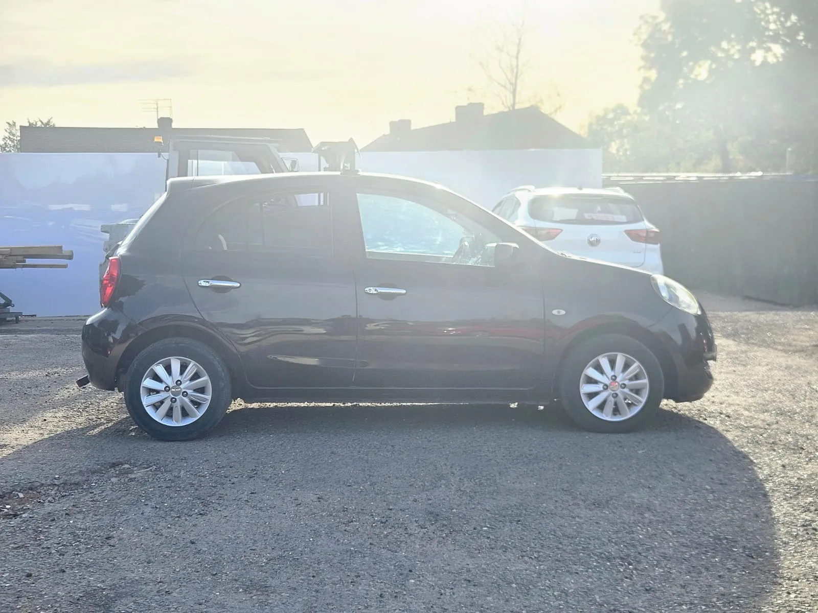 vehicle-media-12