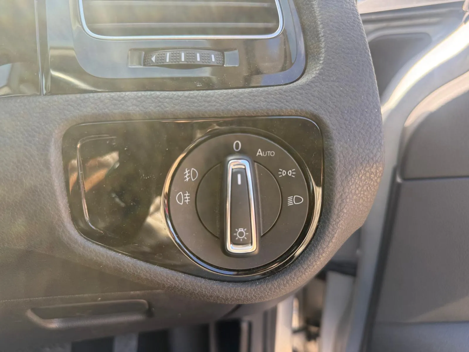 vehicle-media-19