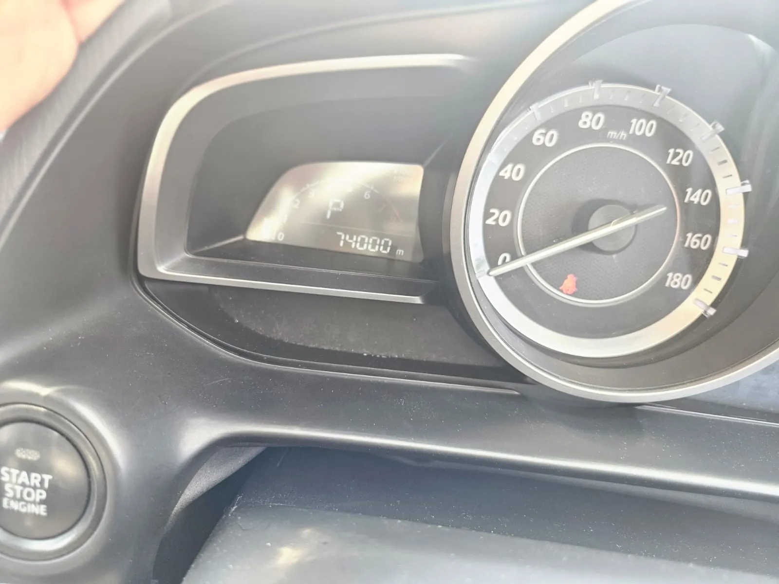 vehicle-media-24