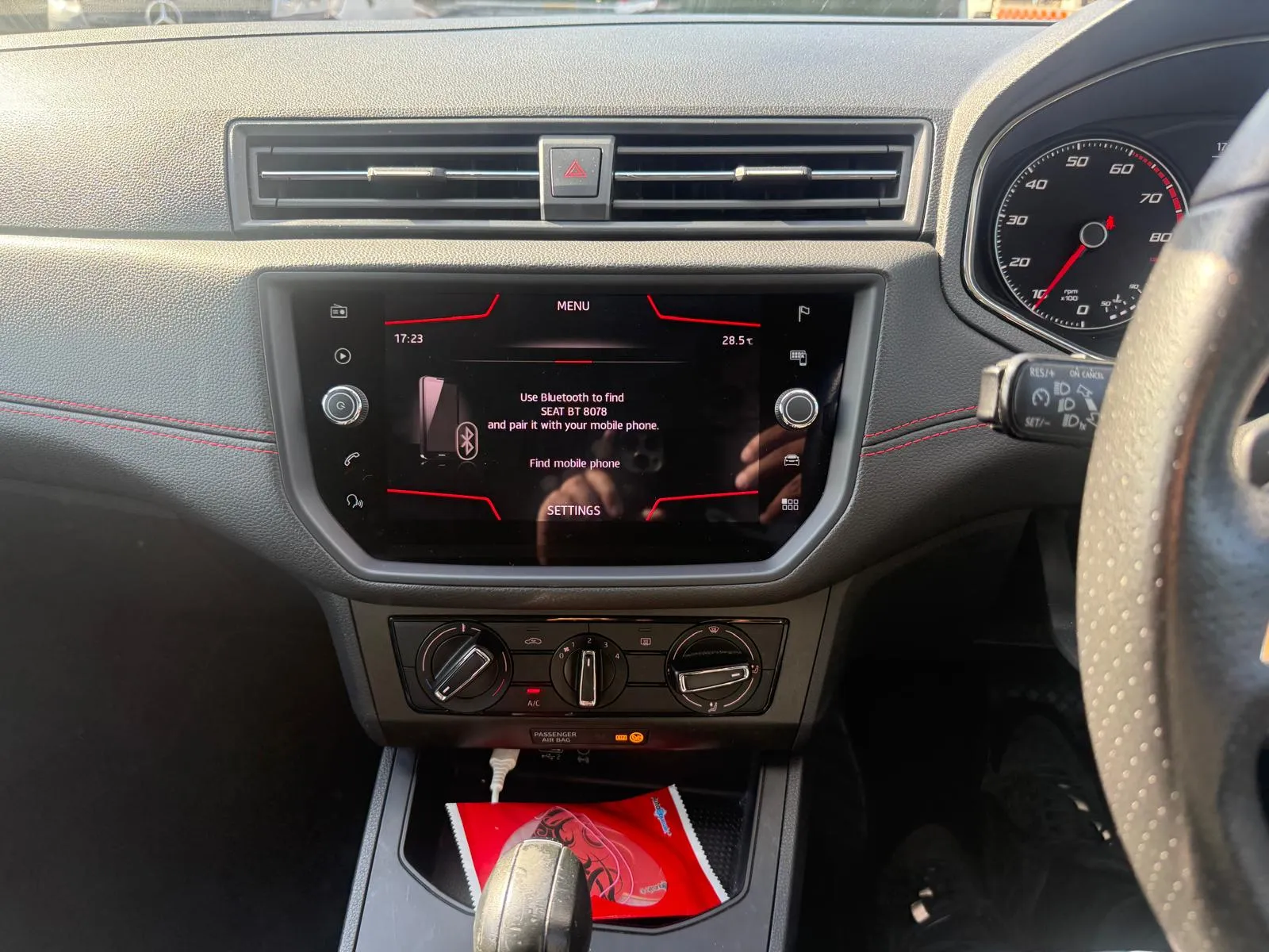 vehicle-media-23