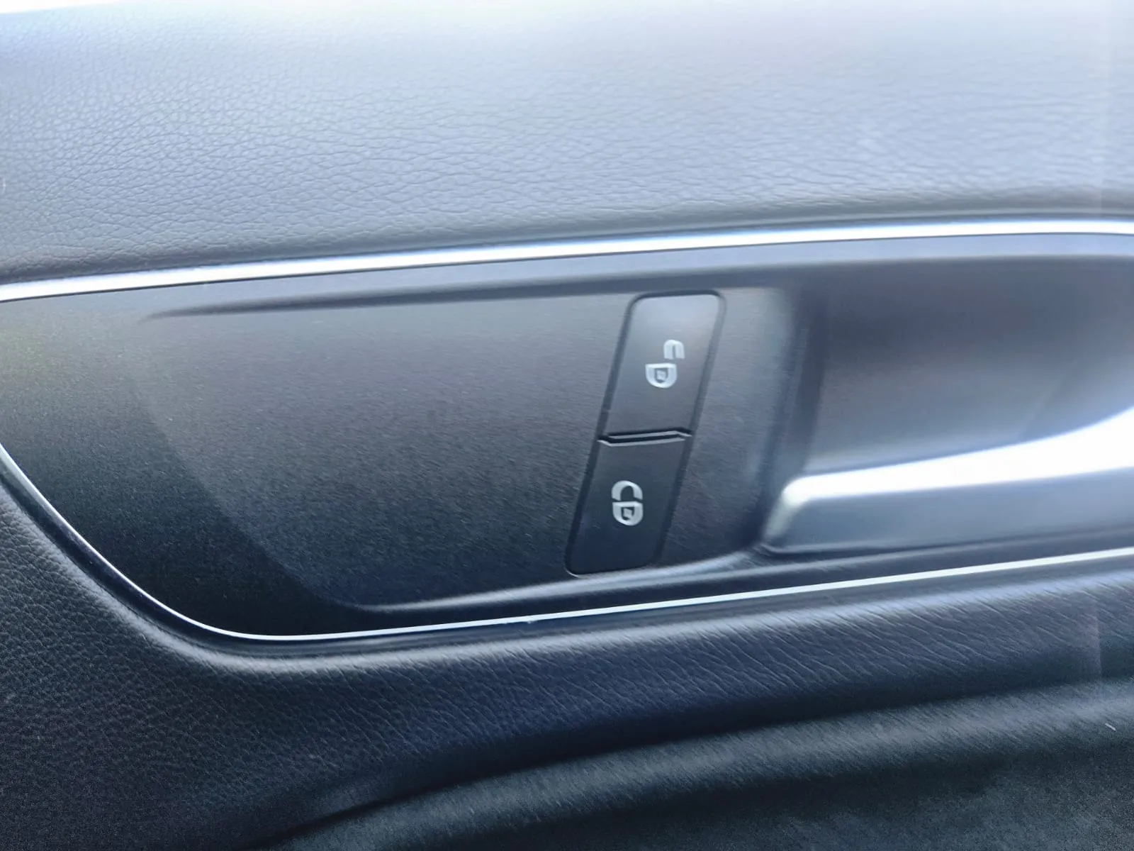 vehicle-media-37