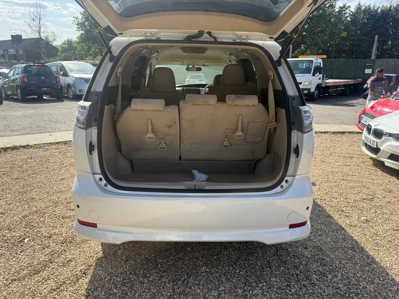 vehicle-media-12