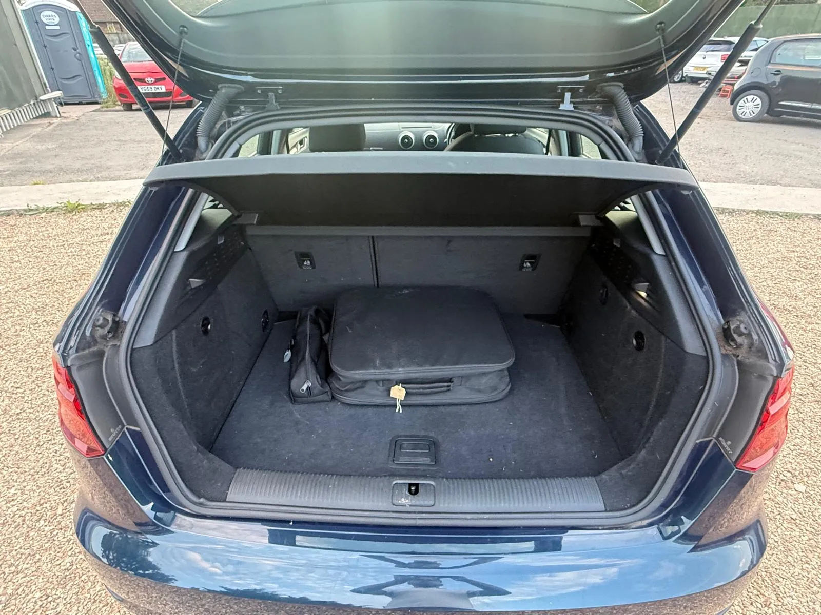 vehicle-media-17