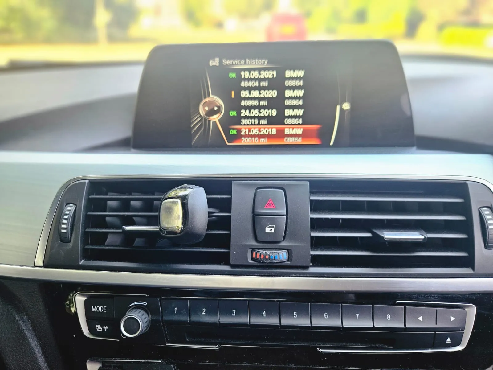 vehicle-media-32