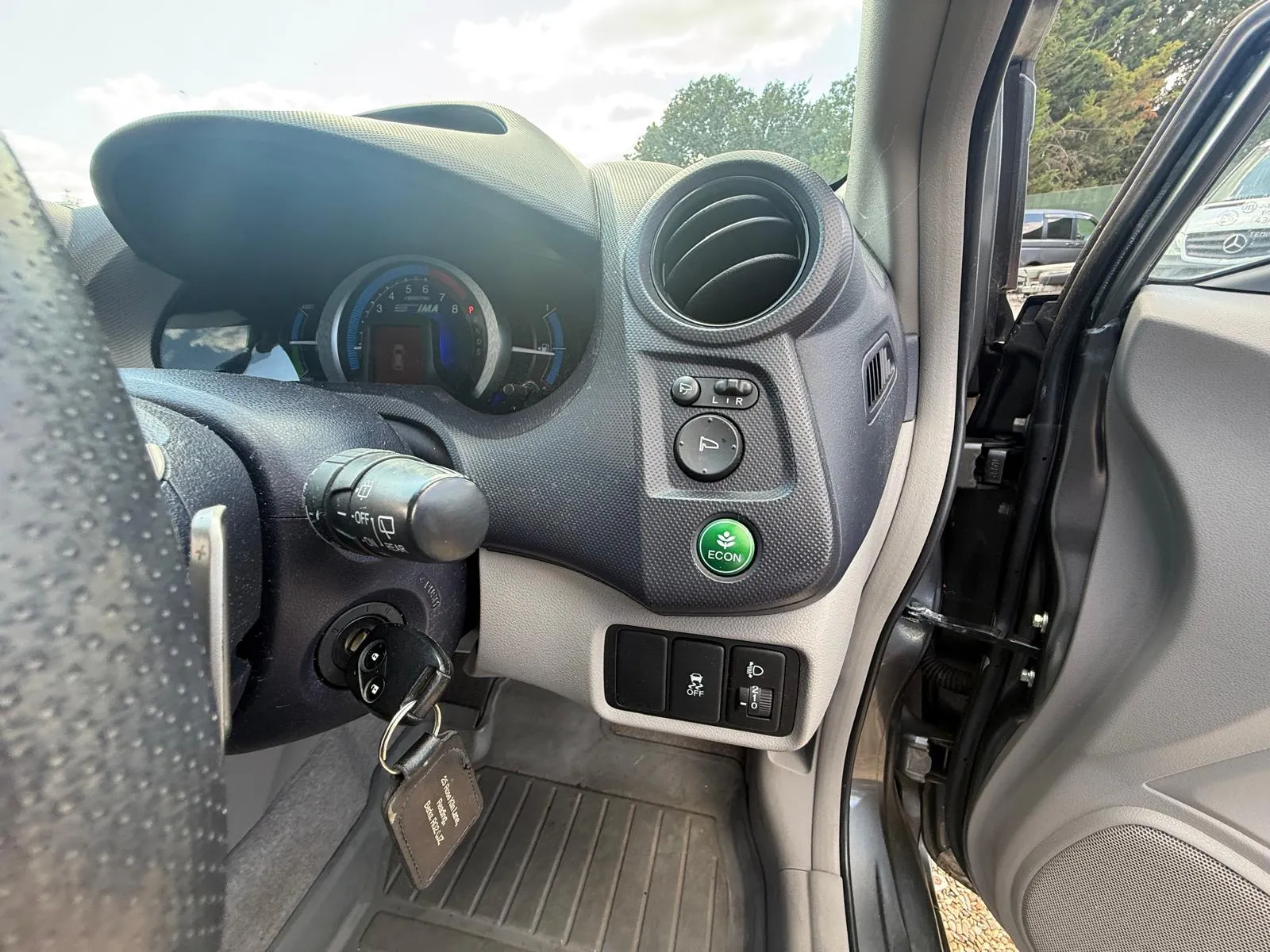 vehicle-media-33