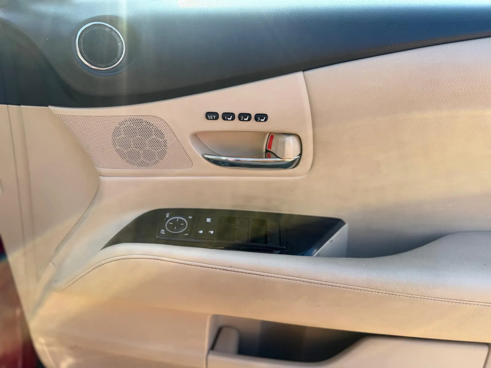 vehicle-media-17