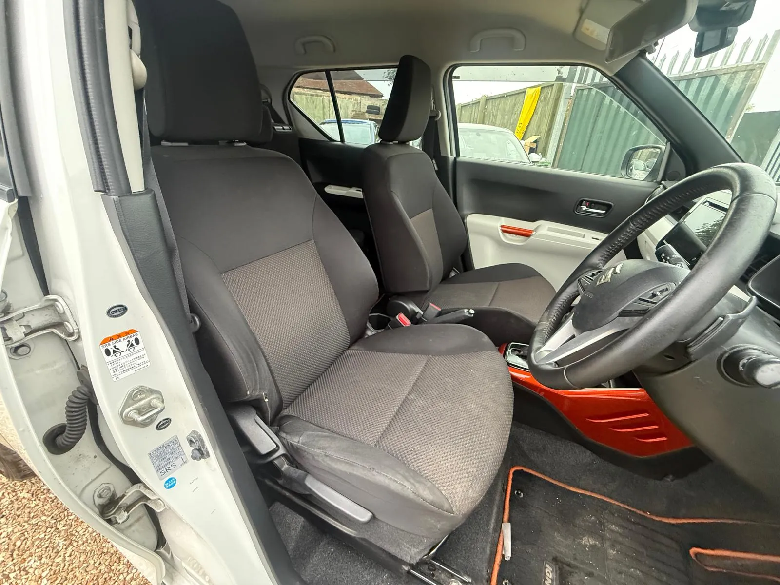 vehicle-media-23