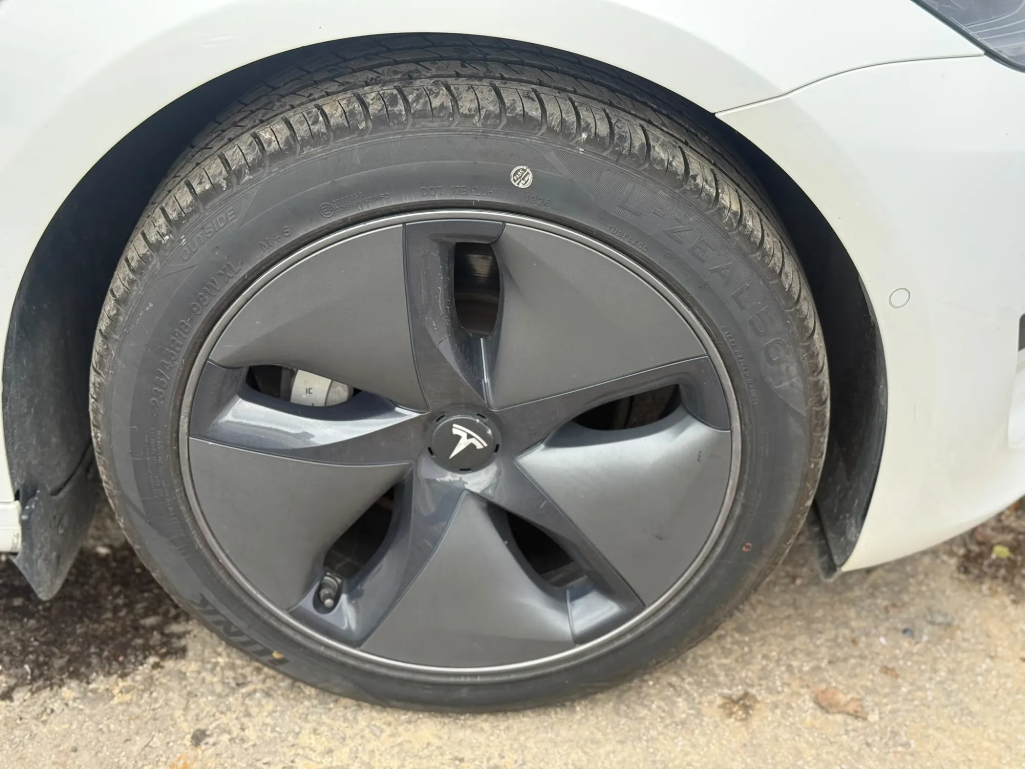 vehicle-media-24