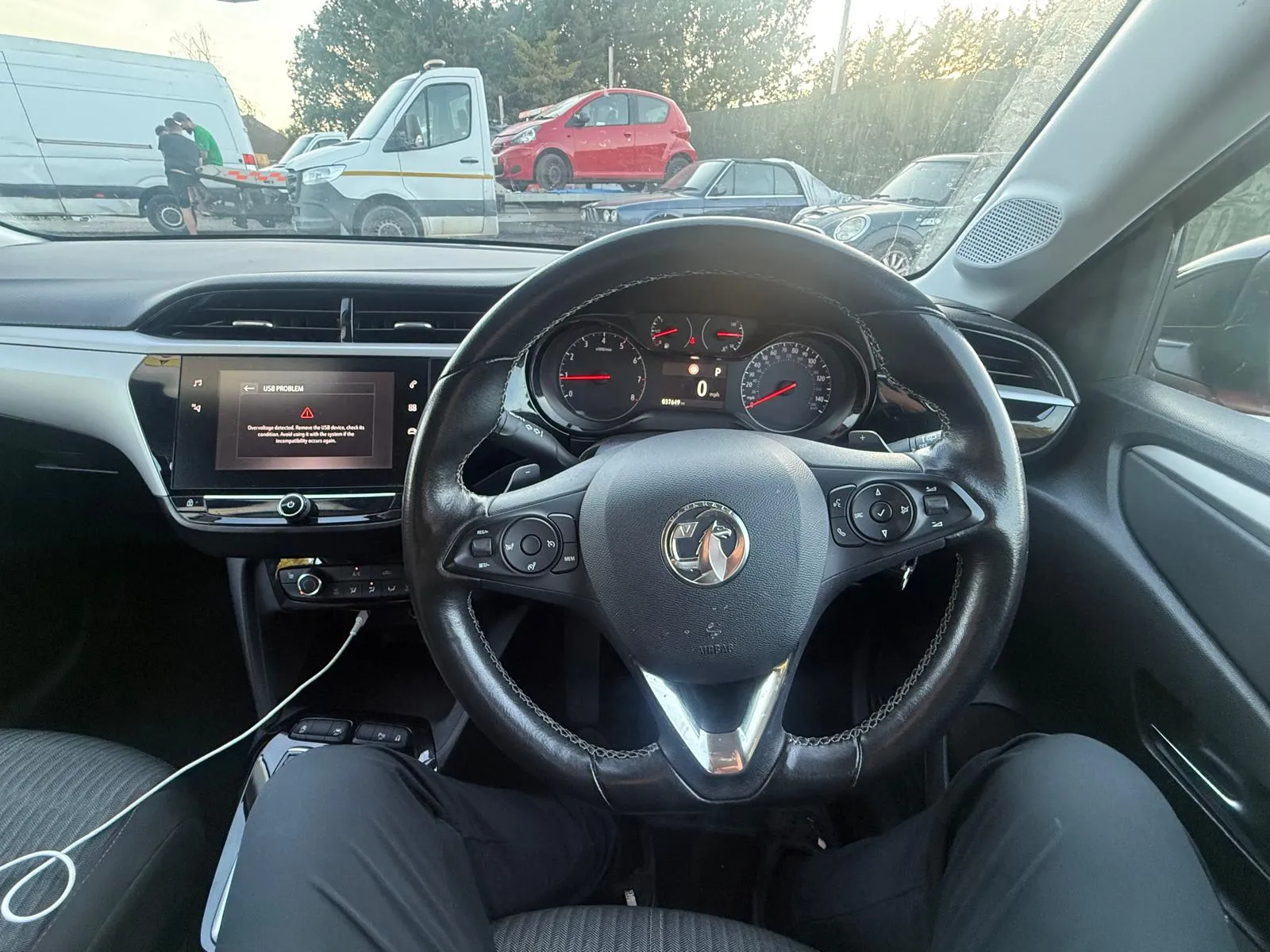 vehicle-media-29