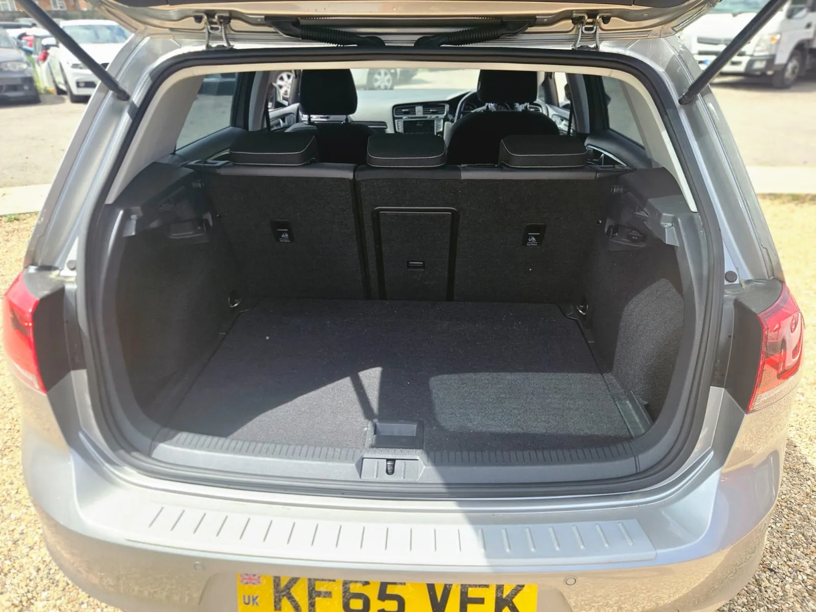 vehicle-media-12