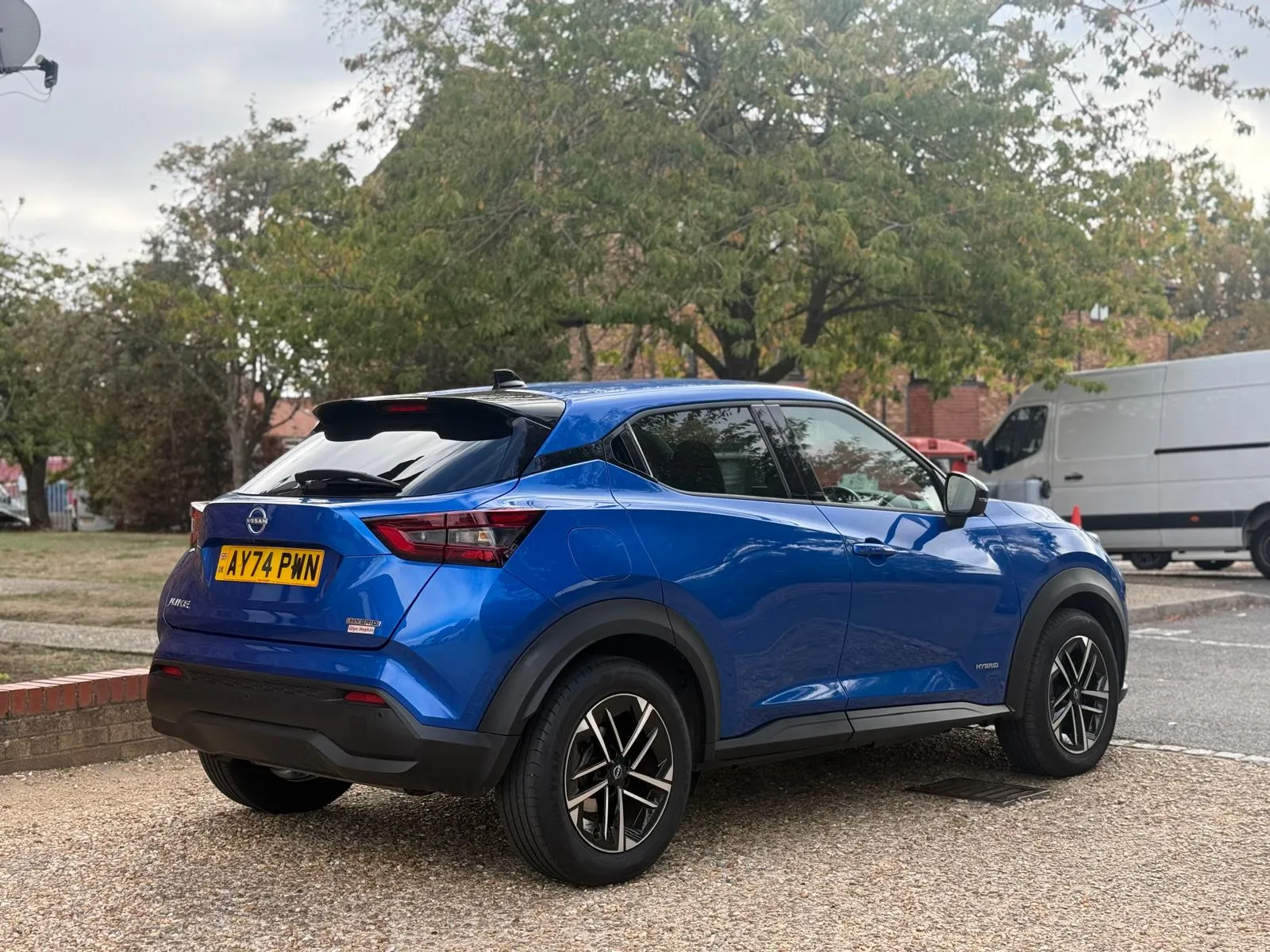 vehicle-media-8
