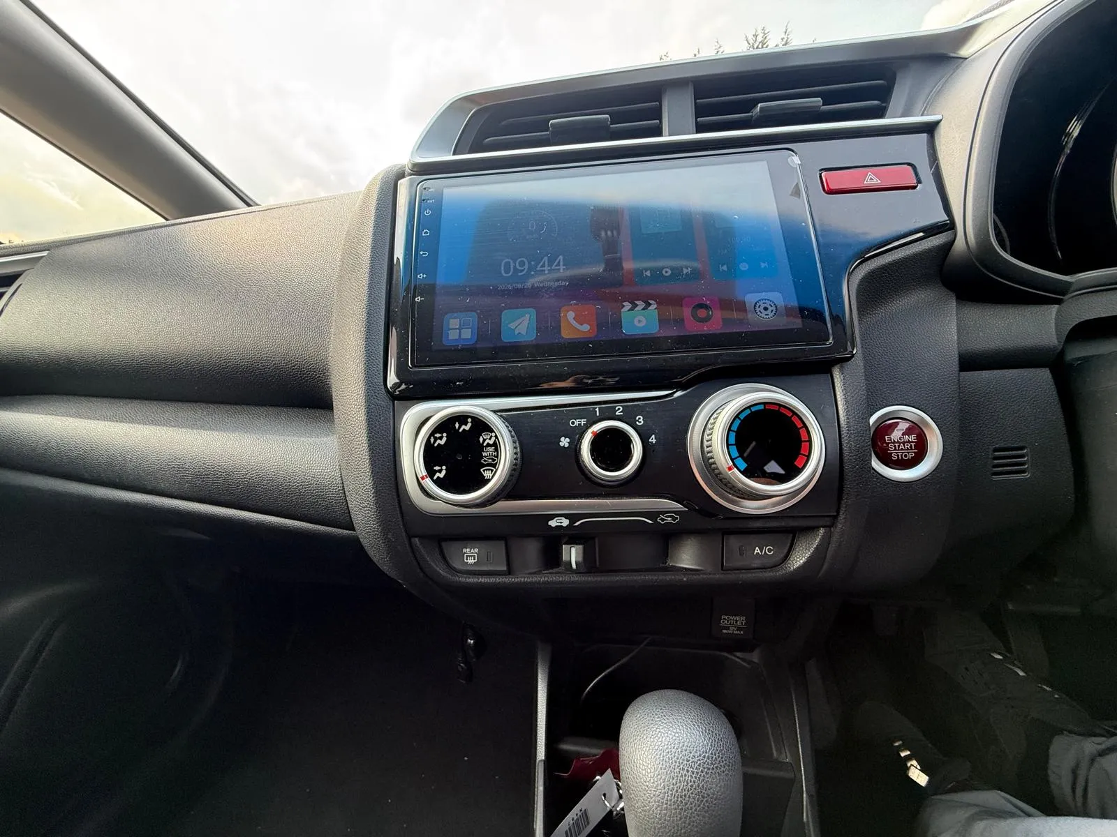 vehicle-media-23