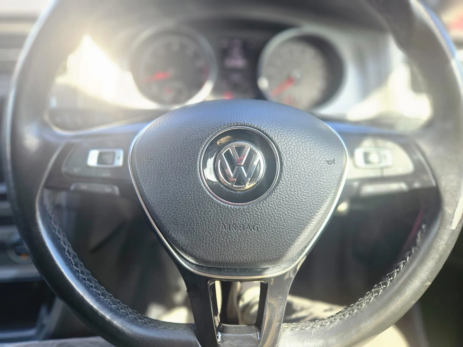 vehicle-media-13