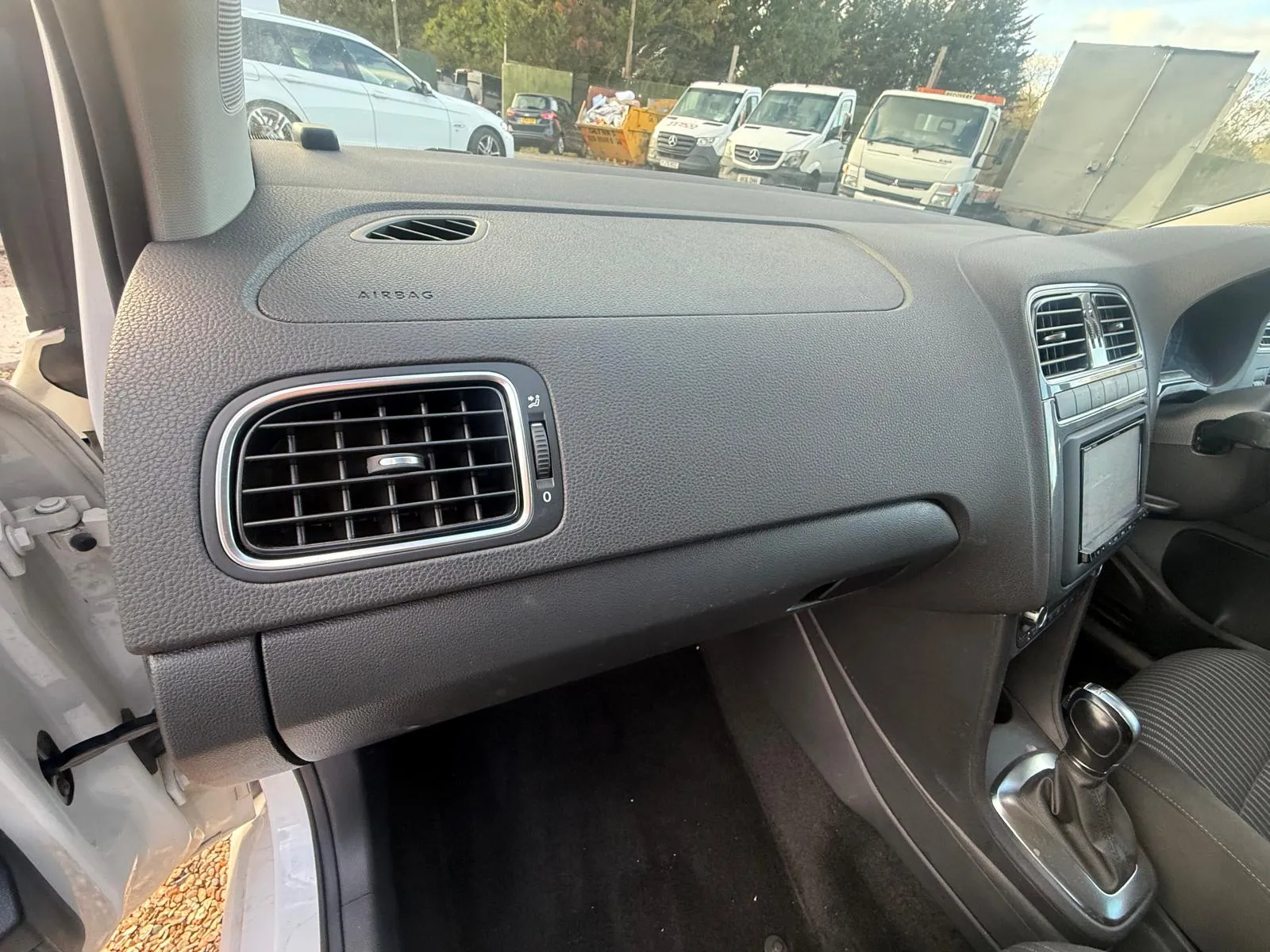 vehicle-media-37