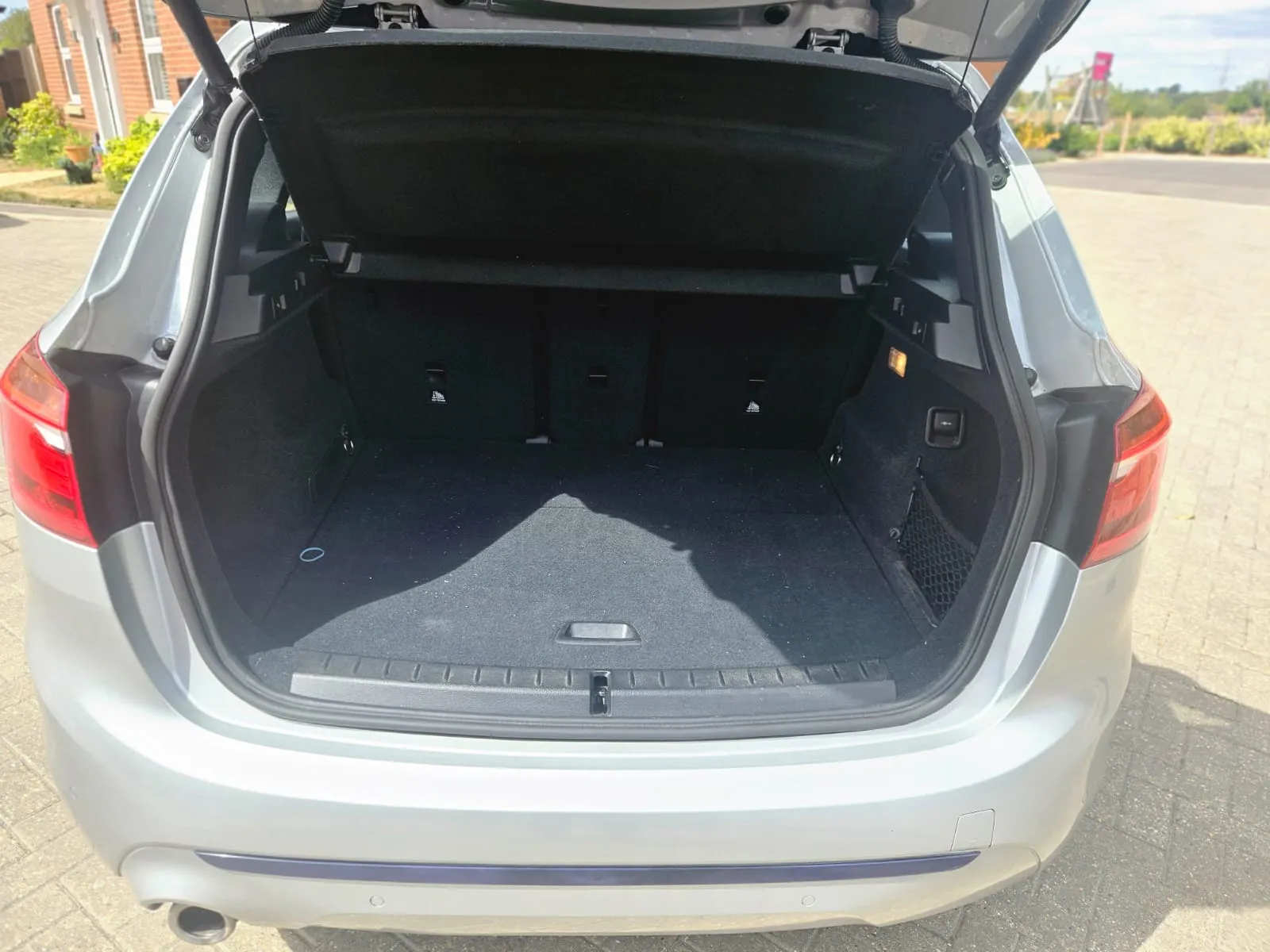 vehicle-media-18
