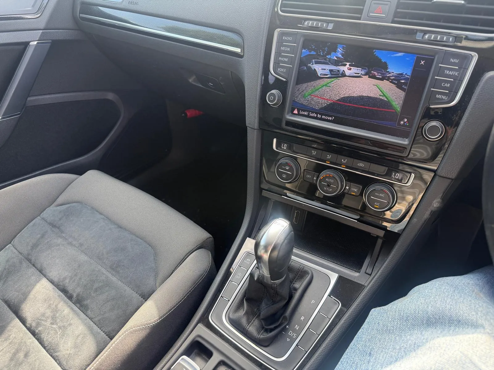 vehicle-media-21